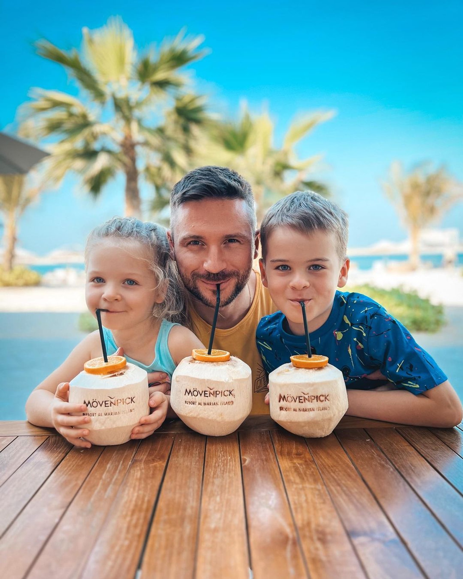 Сергей Лазарев и его дети Анна и Никита
Фото: Инстаграм (запрещен в РФ) @lazarevsergey