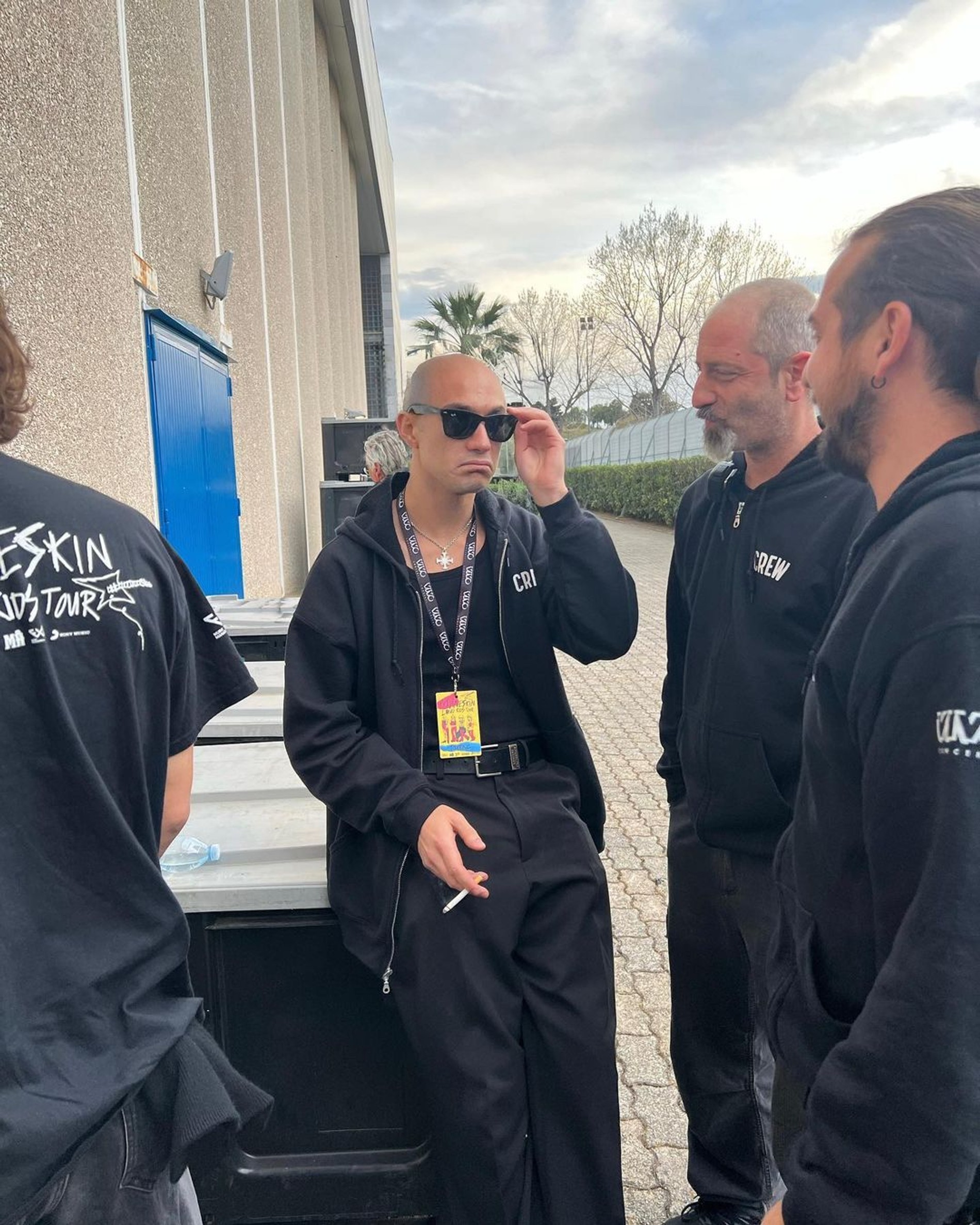 Итан Торкио демонстрирует результаты своего преображения
Фото: Инстаграм* @maneskinofficial