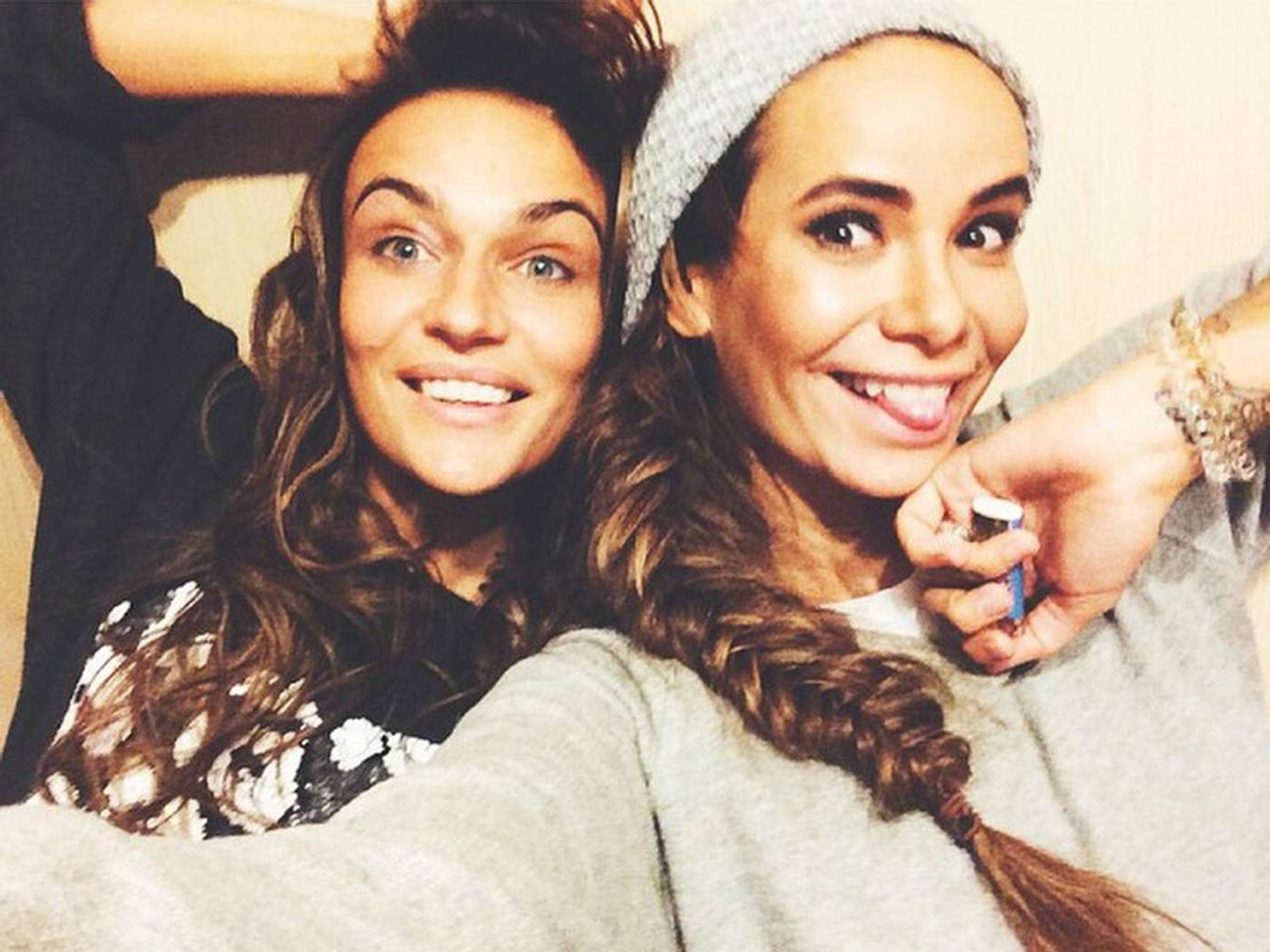 Айза-Лилуна Ай и Алена Водонаева во времена своей дружбы
Фото: соцсети