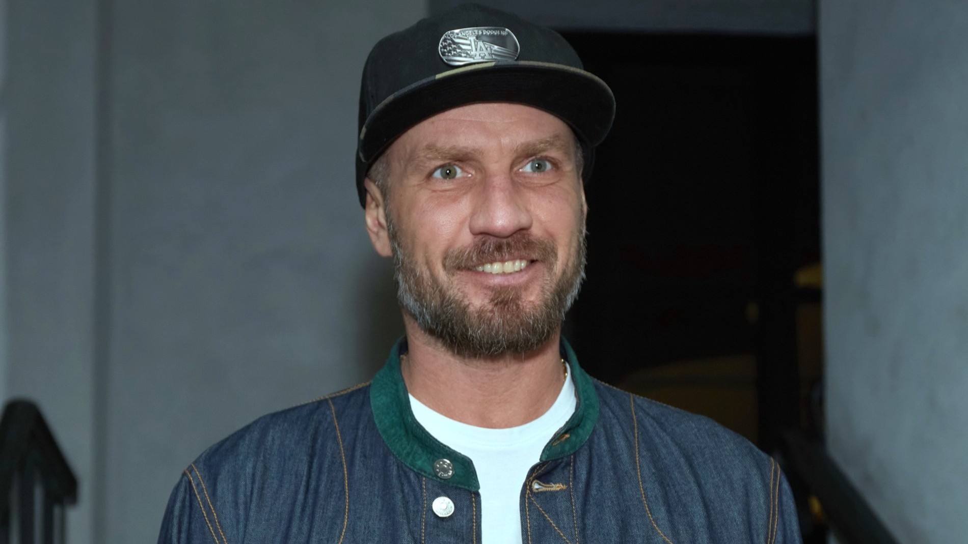Стало известно, сколько еще Роман Костомаров пробудет в реанимации