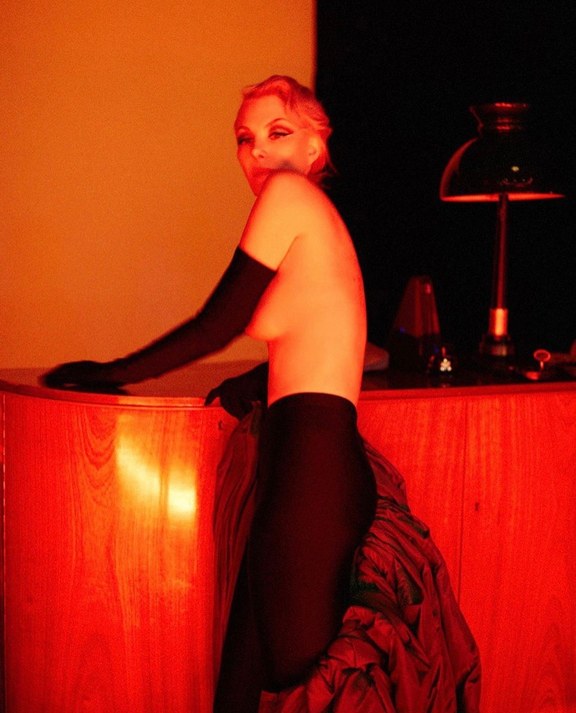 Рената Литвинова
Фото: Инстаграм (запрещен в РФ) @renatalitvinovaofficial