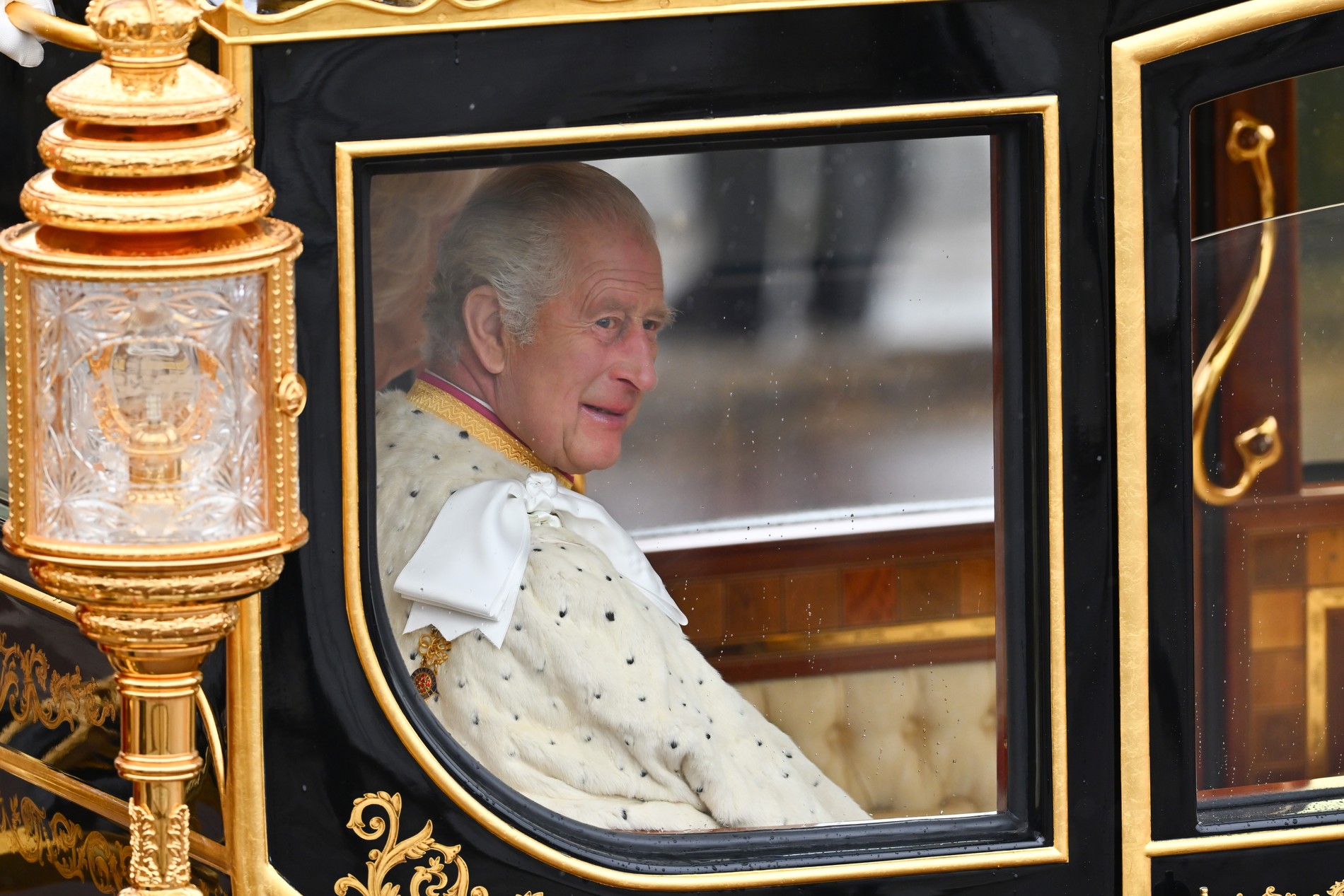 Карл III в карете
Фото: Getty Images