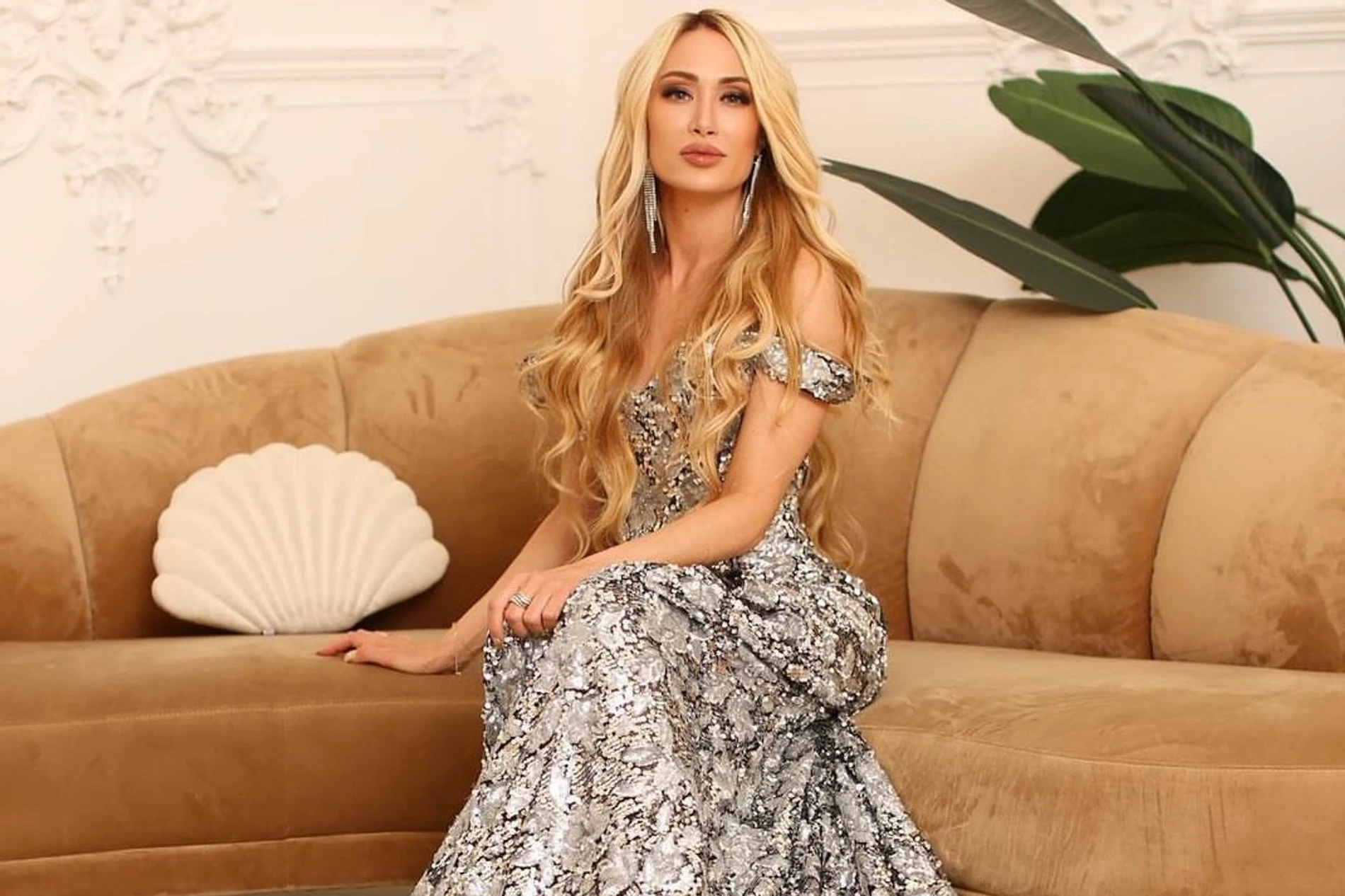 Звезда «Дома-2» Алена Ашмарина объявила о скорой свадьбе и назвала дату  росписи