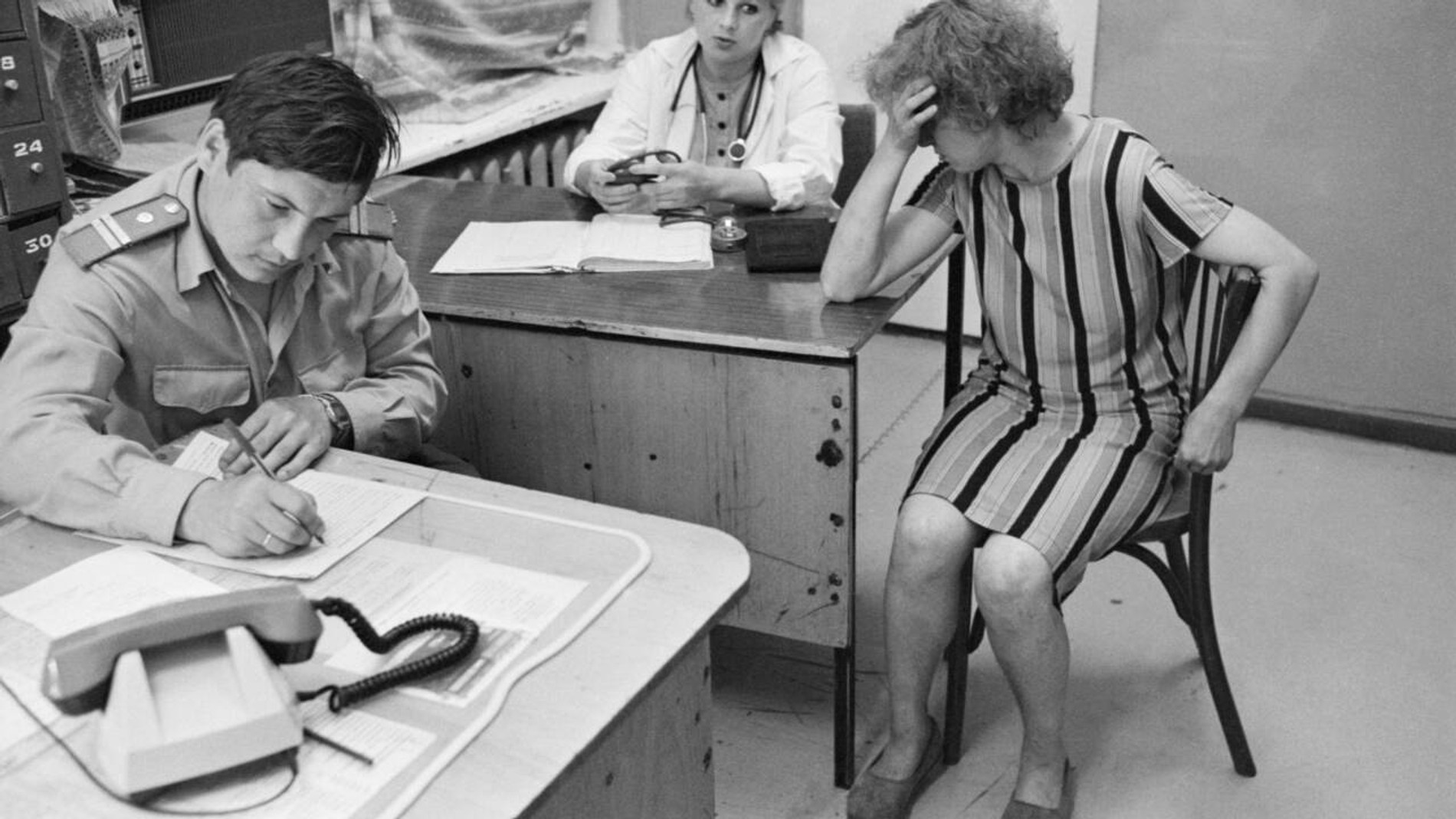 Процедура направления на лечение в ЛТП. Фото: Валерий Бушухин / ТАСС