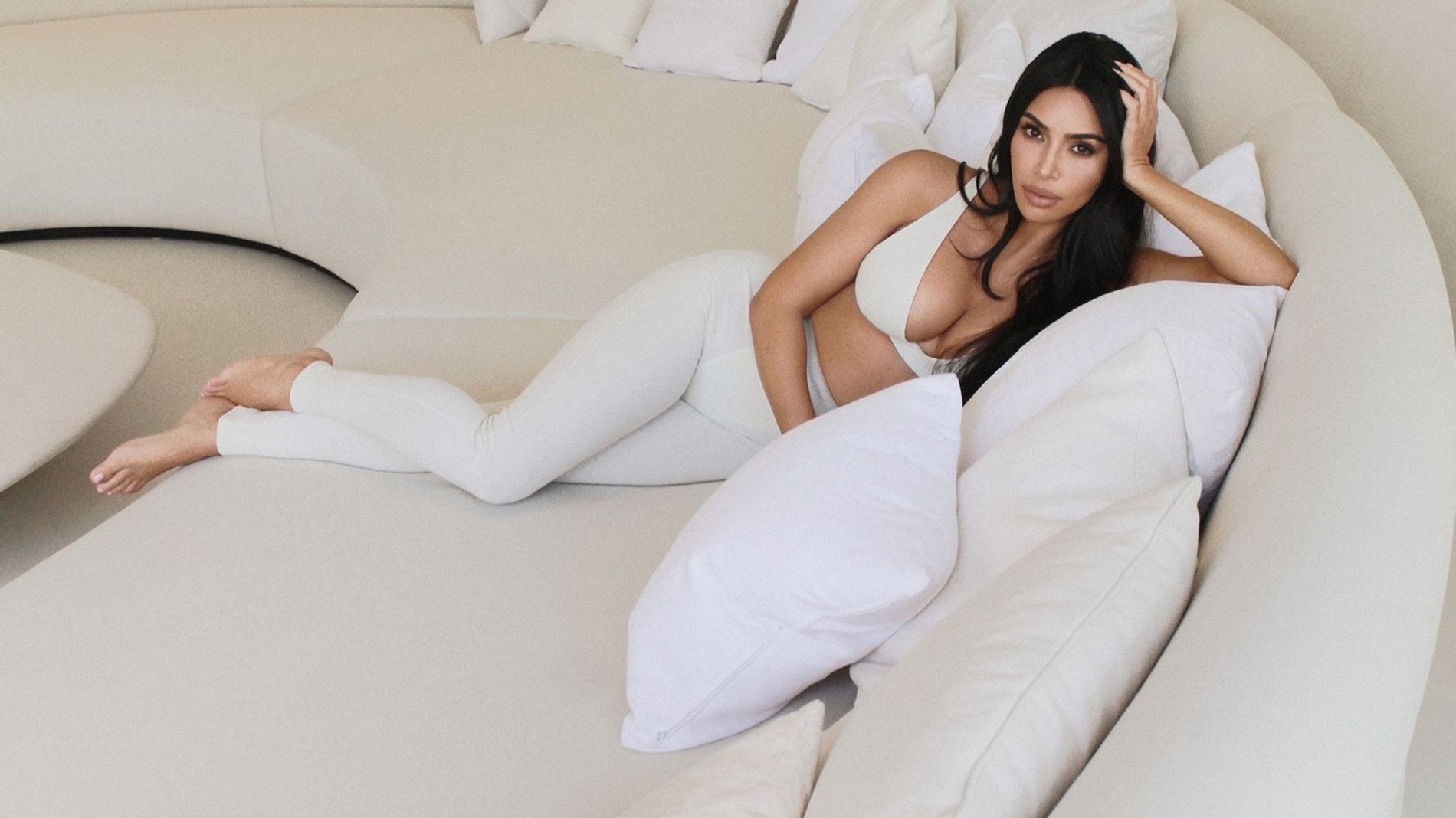 Kim kardashian couch