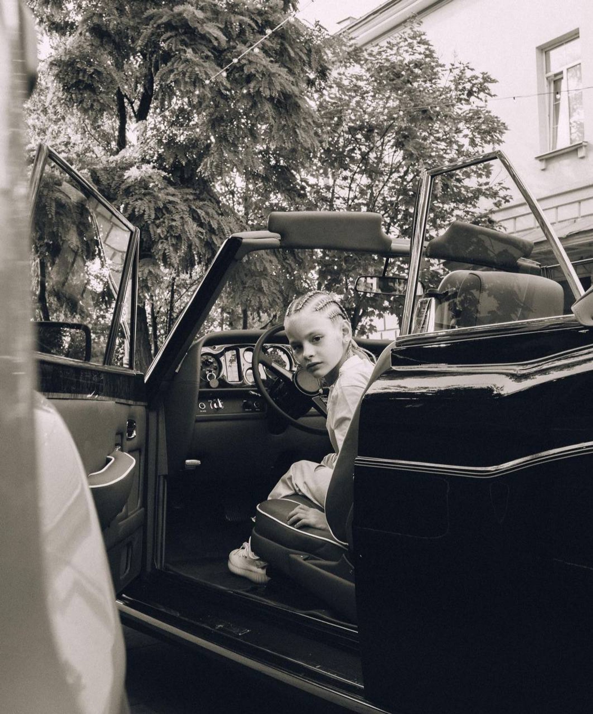 Алиса. Фото: Инстаграм (запрещен в РФ) / @timatiofficial