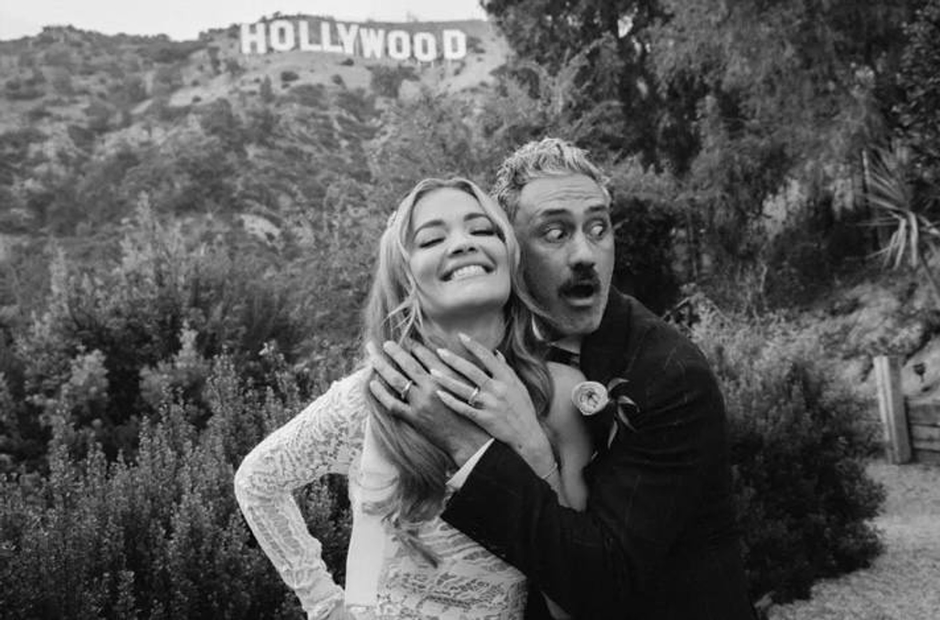 Рита Ора и Тайка Вайтити. Фото: Vogue