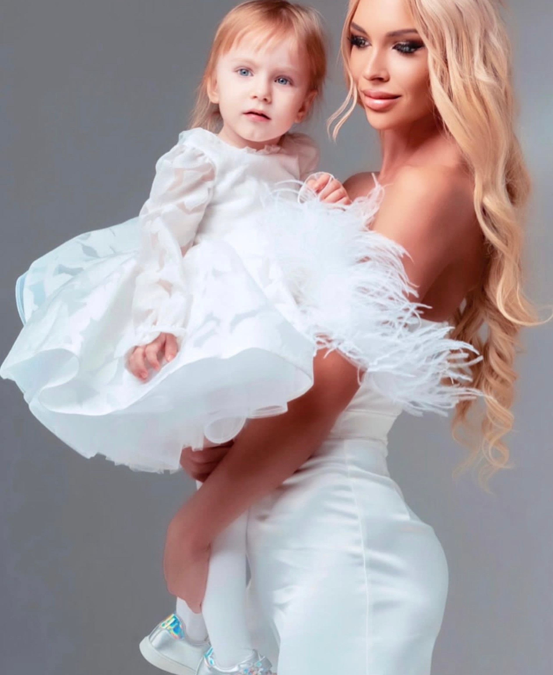 Екатерина Лукьянова с дочерью Стефанией. Фото: Инстаграм (запрещен в РФ) / aprelka.22