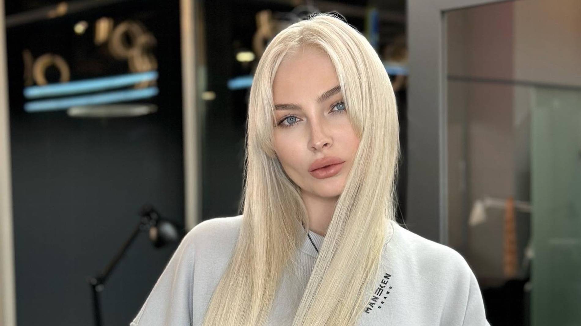 Алена Шишкова опубликовала фото после преображения и удивила поклонников
