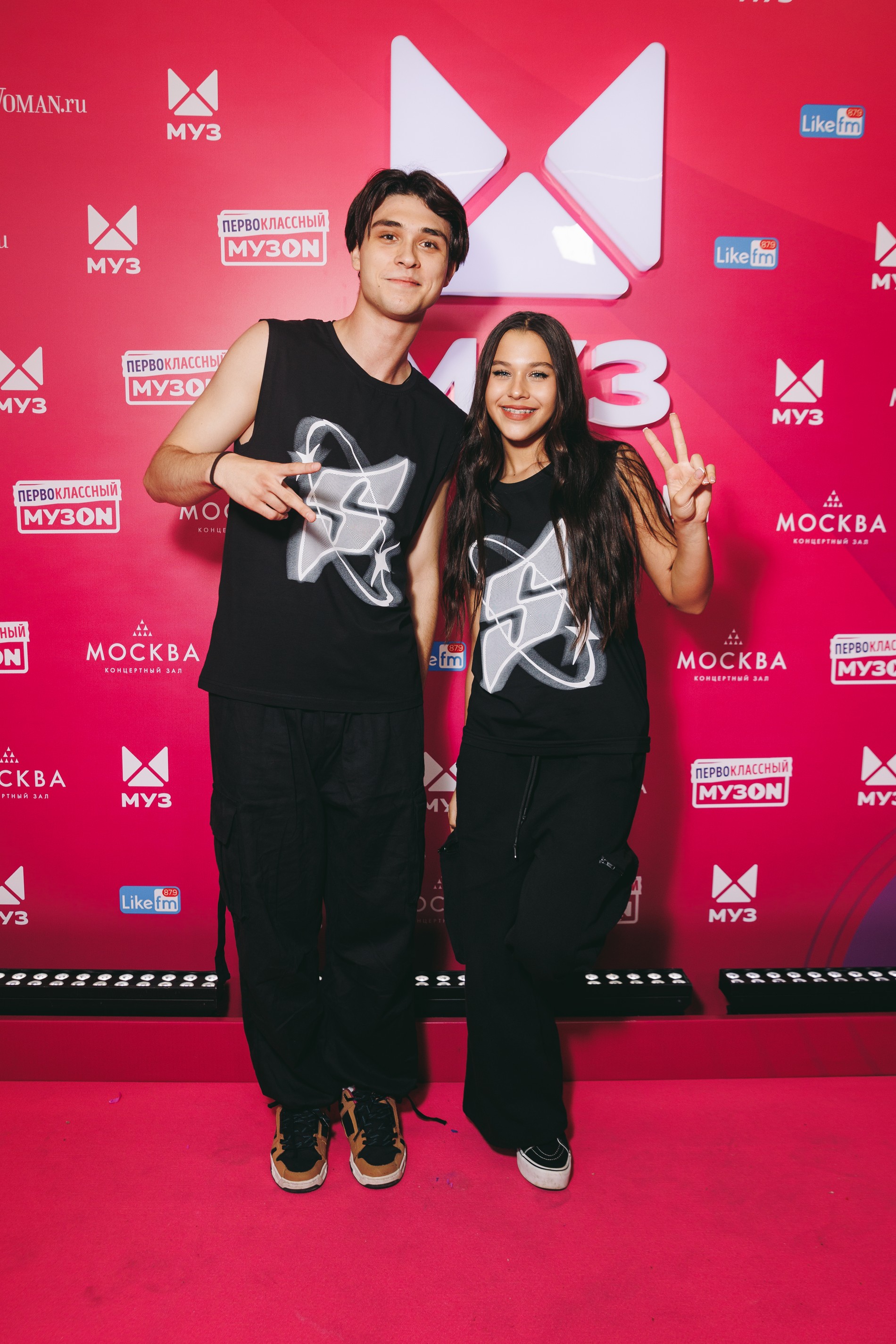 Женя Лизогуб и Милана Некрасова. Фото: пресс-служба Муз-ТВ