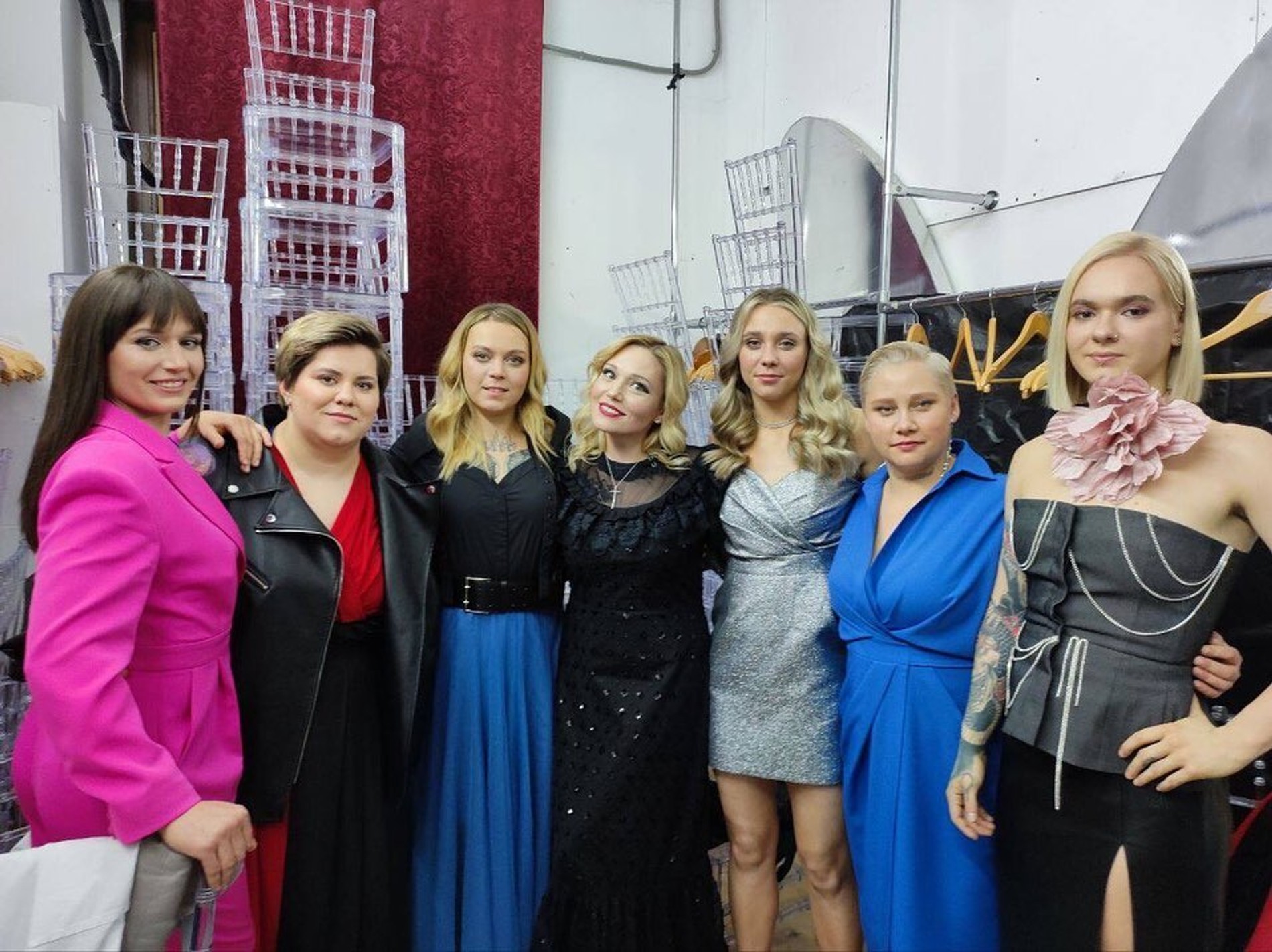 Участницы 7-го сезона шоу «Пацанки» с наставницей Марией Третьяковой. Юлия Михайлова — первая слева. Фото: Инстаграм (запрещен в РФ) @mariia_tretyakova
