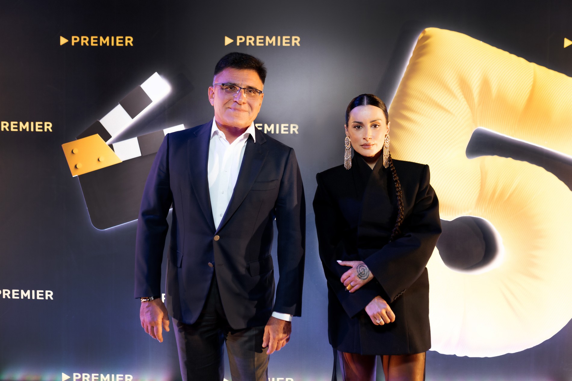 Тина Канделаки и генеральный директор холдинга «Газпром-медиа» Александр Жаров. Фото: пресс-служба Premier