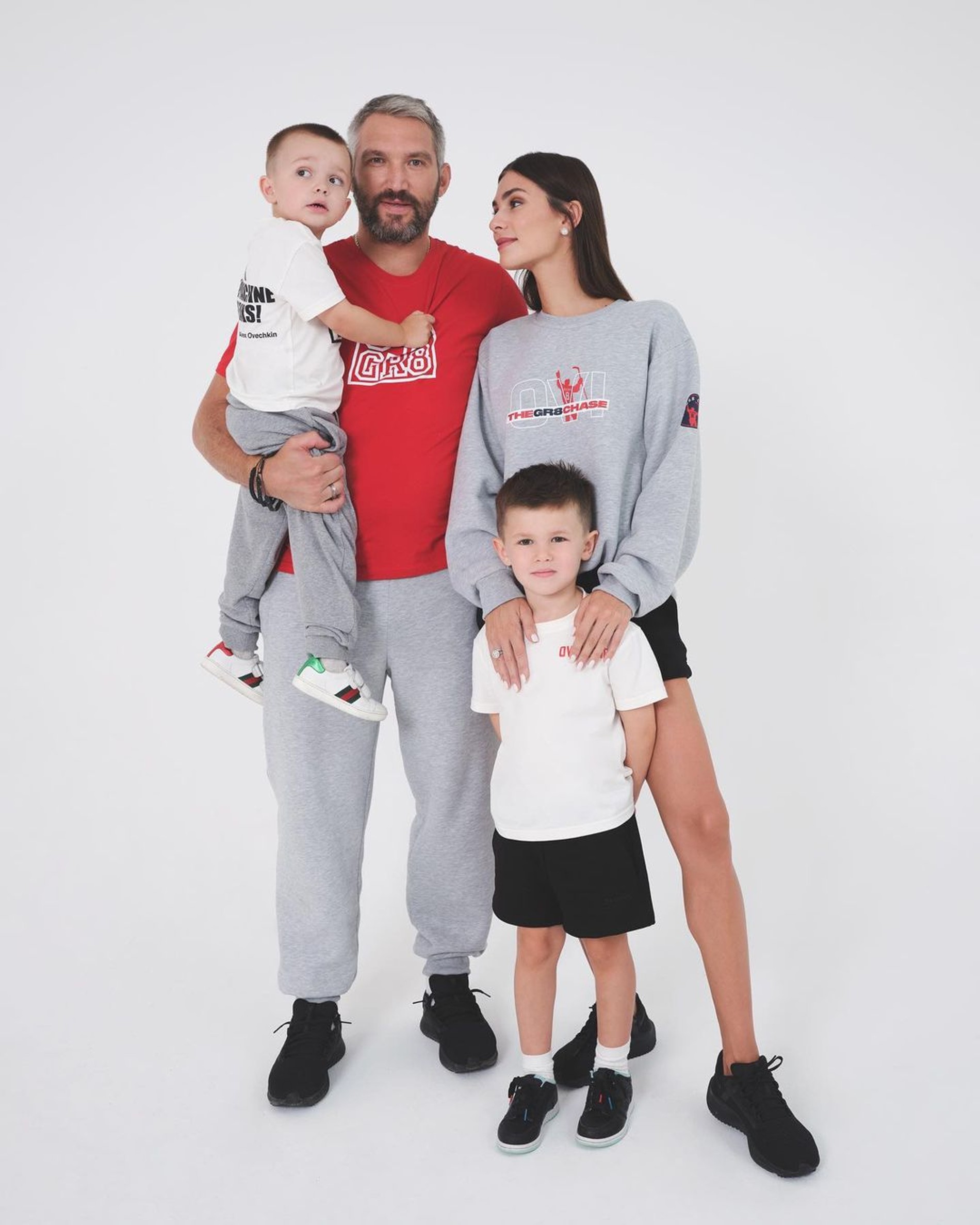 Фото: Инстаграм* @aleksandrovechkinofficial