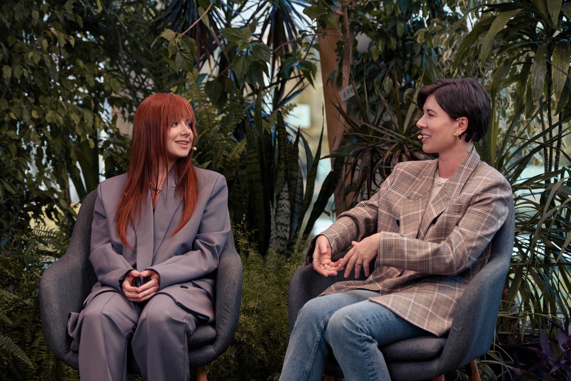 Юлия Савичева и Анастасия Пиорунская. Фото: Super