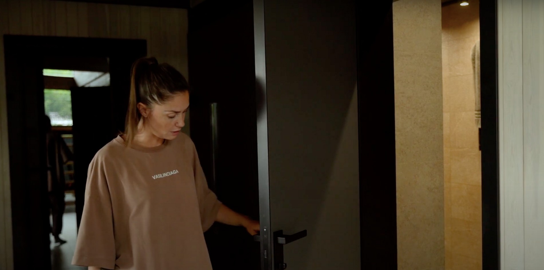 Агата Муцениеце. Скриншот: YouTube-канал Агаты Муцениеце