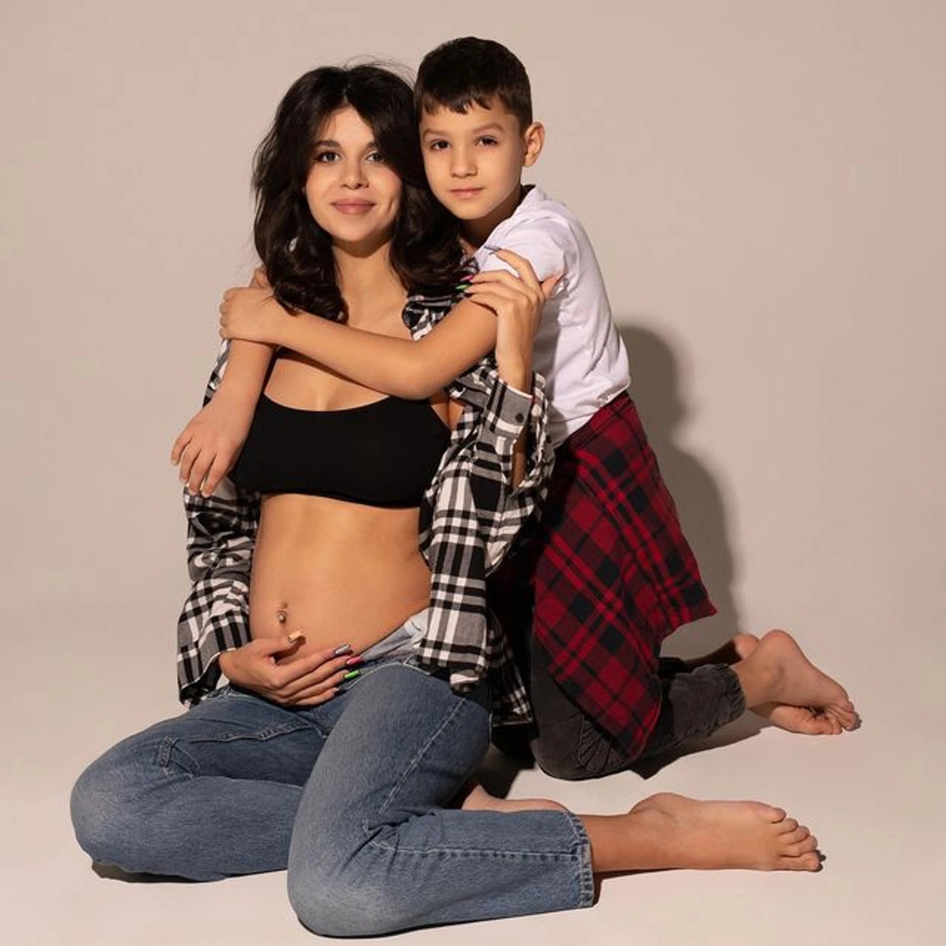 Алиана Устиненко с сыном Робертом. Фото: Инстаграм* @aliana1001