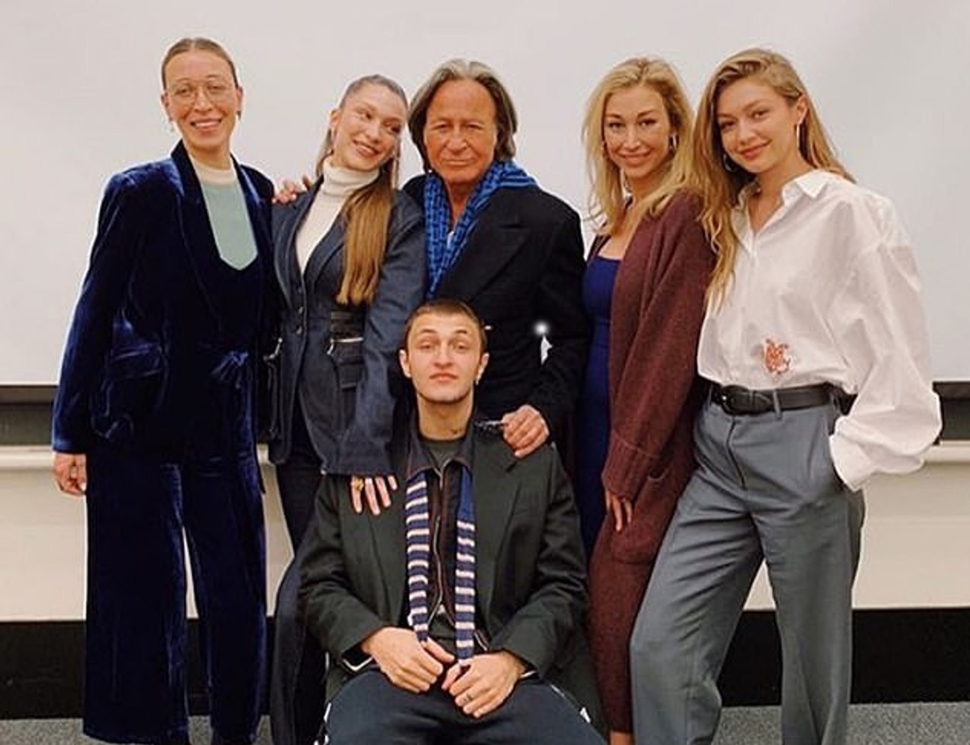 Семья Хадид. Фото: Daily Mail.