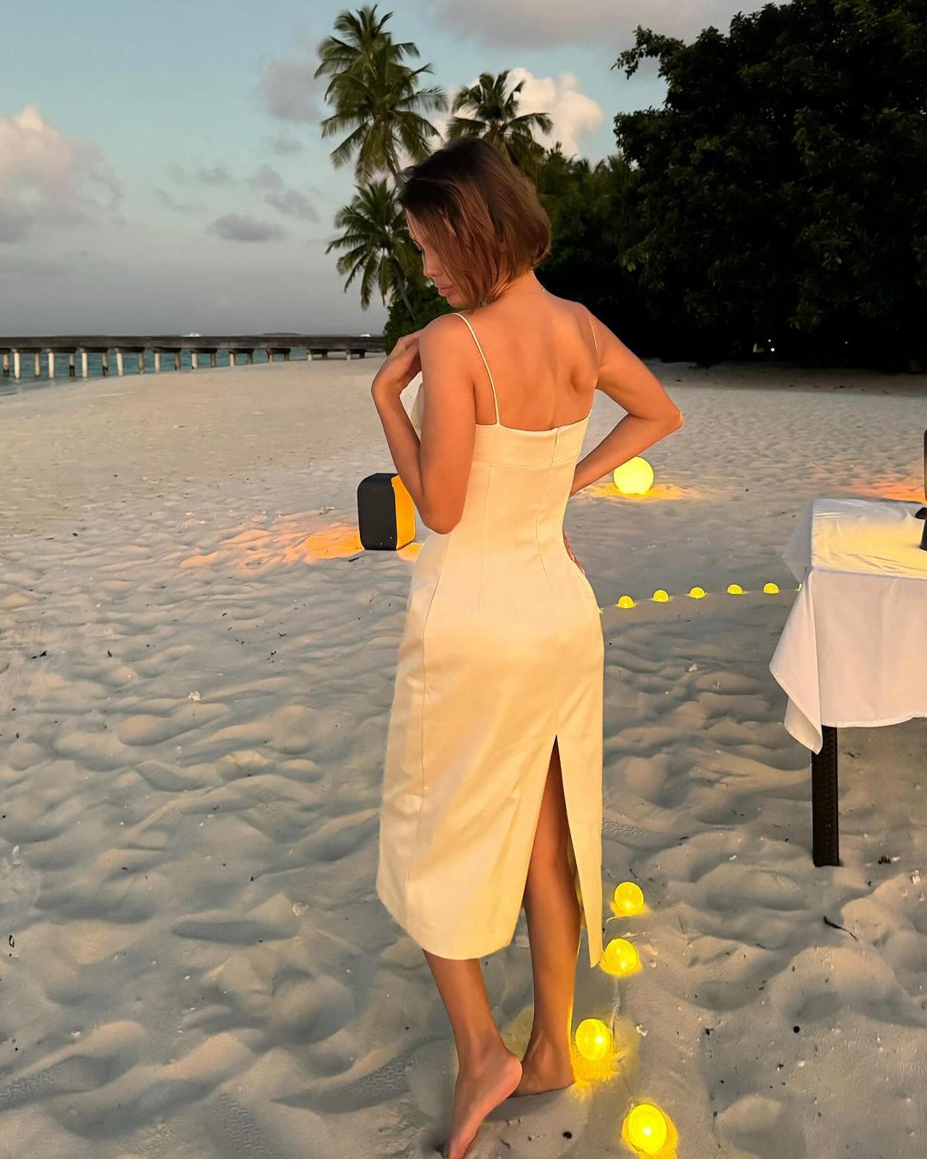 Виктория Боня поделилась новыми романтичными фотографиями с отдыха. Фото: Инстаграм* @victoriabonya