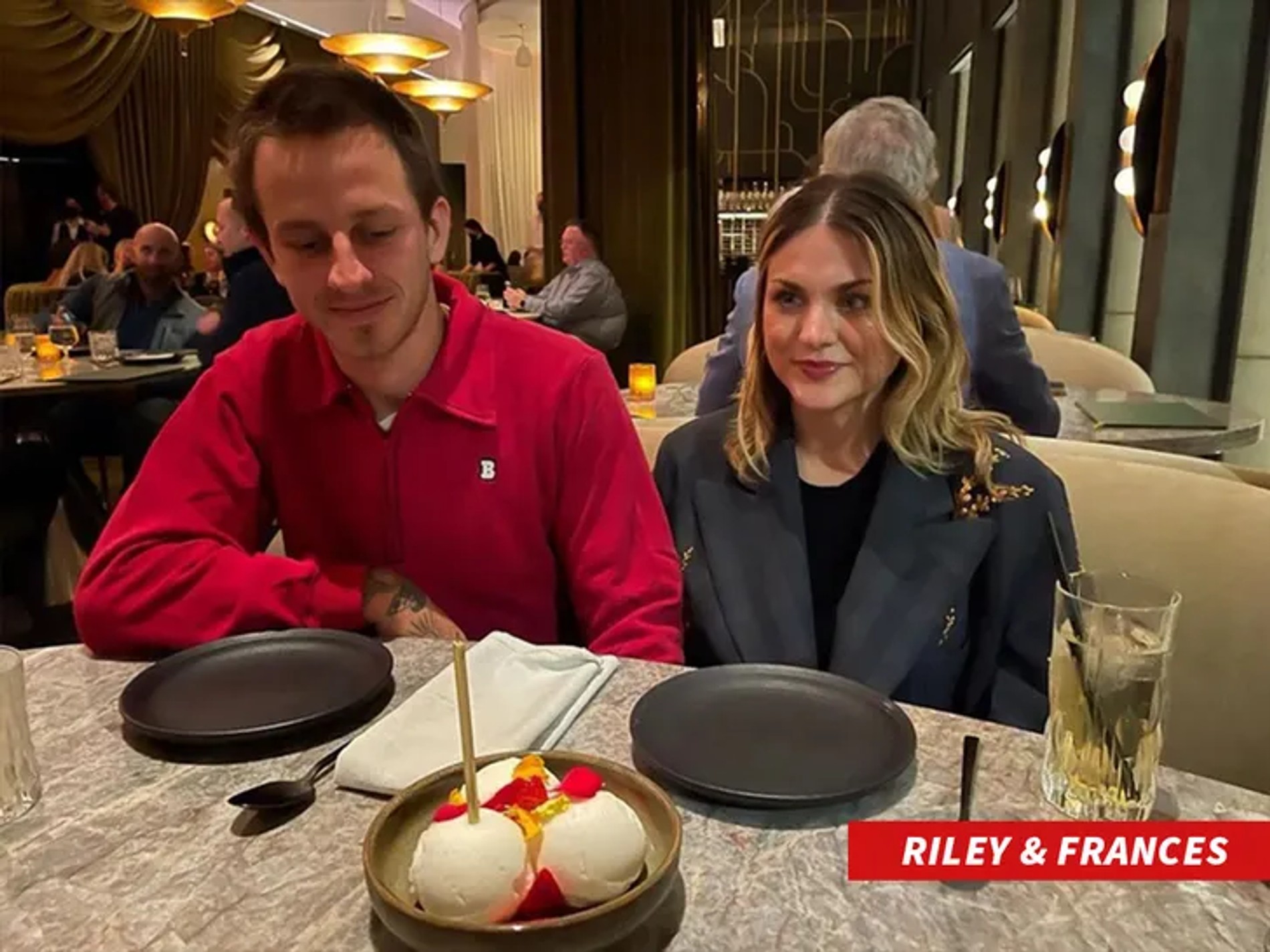 Фрэнсис Бин Кобейн со вторым мужем Райли Хоуком. Фото: TMZ