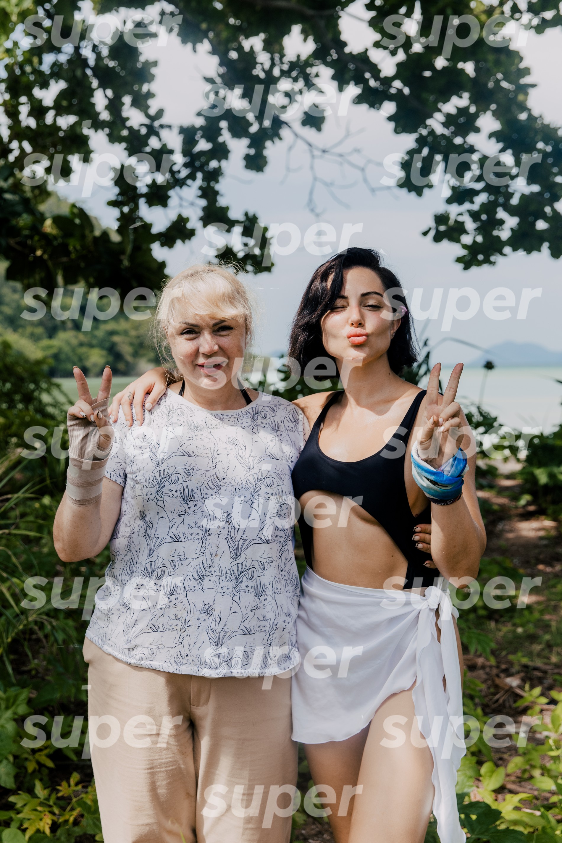 Виолетта Чиковани с мамой Еленой. Фото: пресс-служба