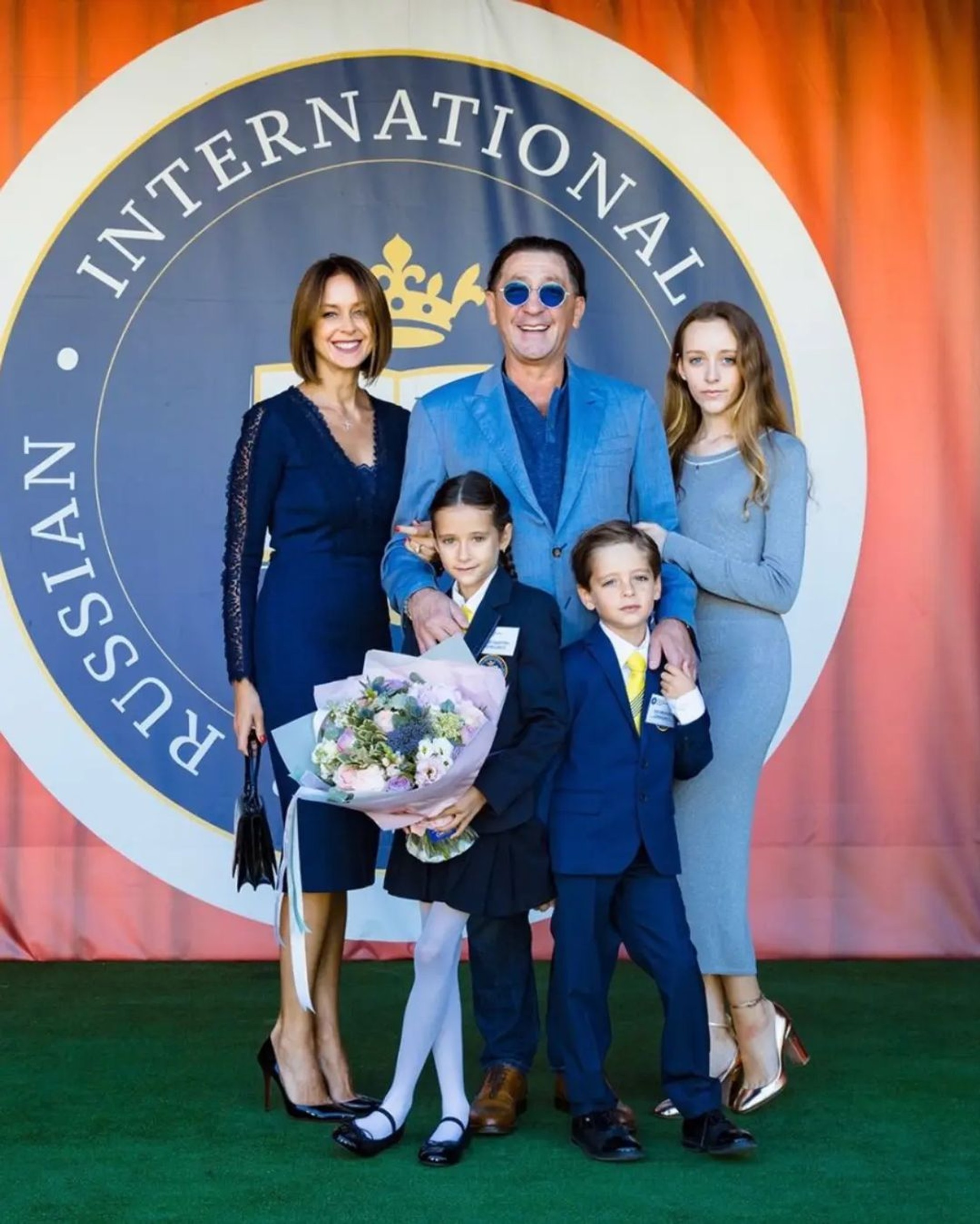 Анна Шаплыкова, Григорий Лепс и их дети. Фото: Инстаграм* @gvleps