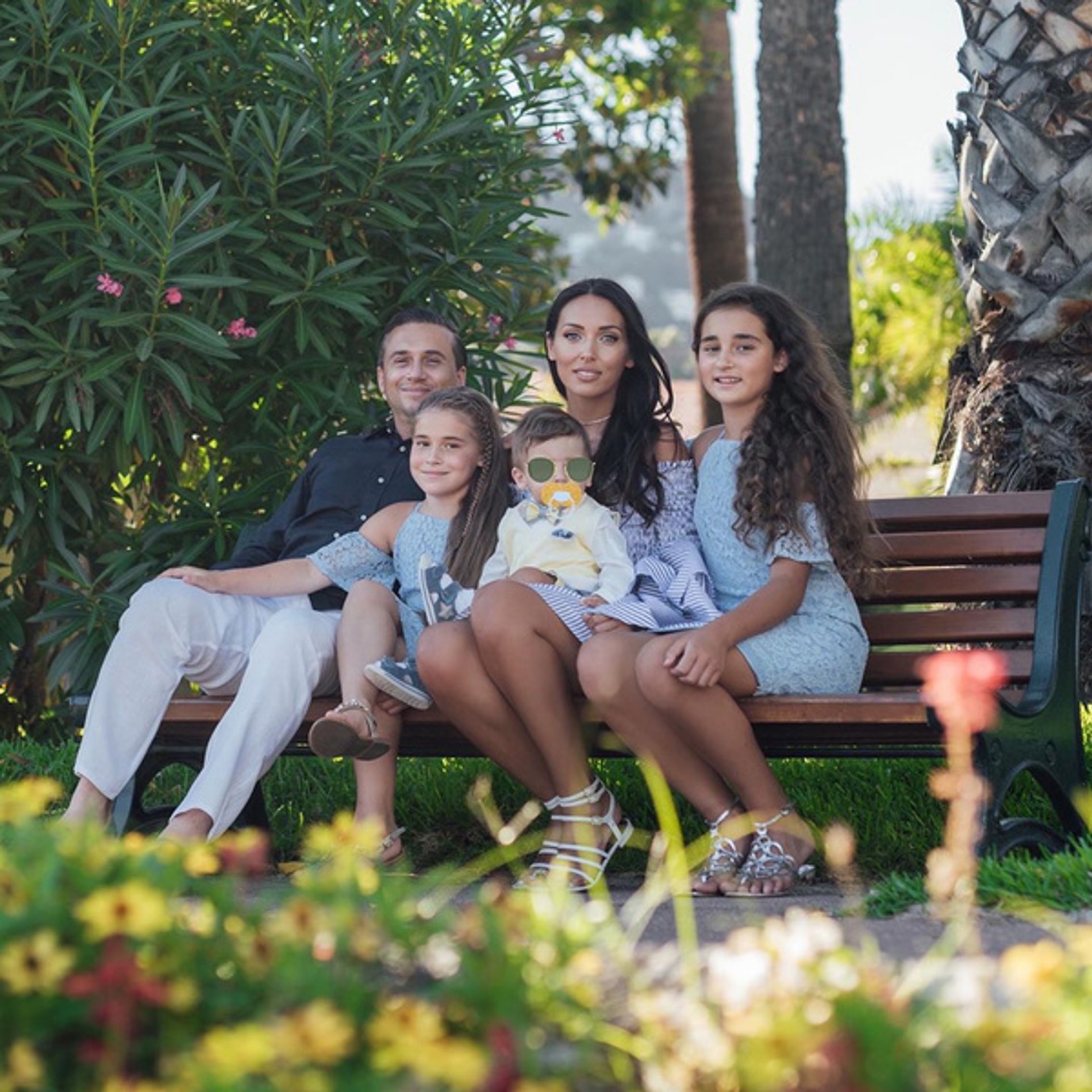 Алсу с мужем и детьми. Фото: Инстаграм (запрещен в РФ) @alsou_a