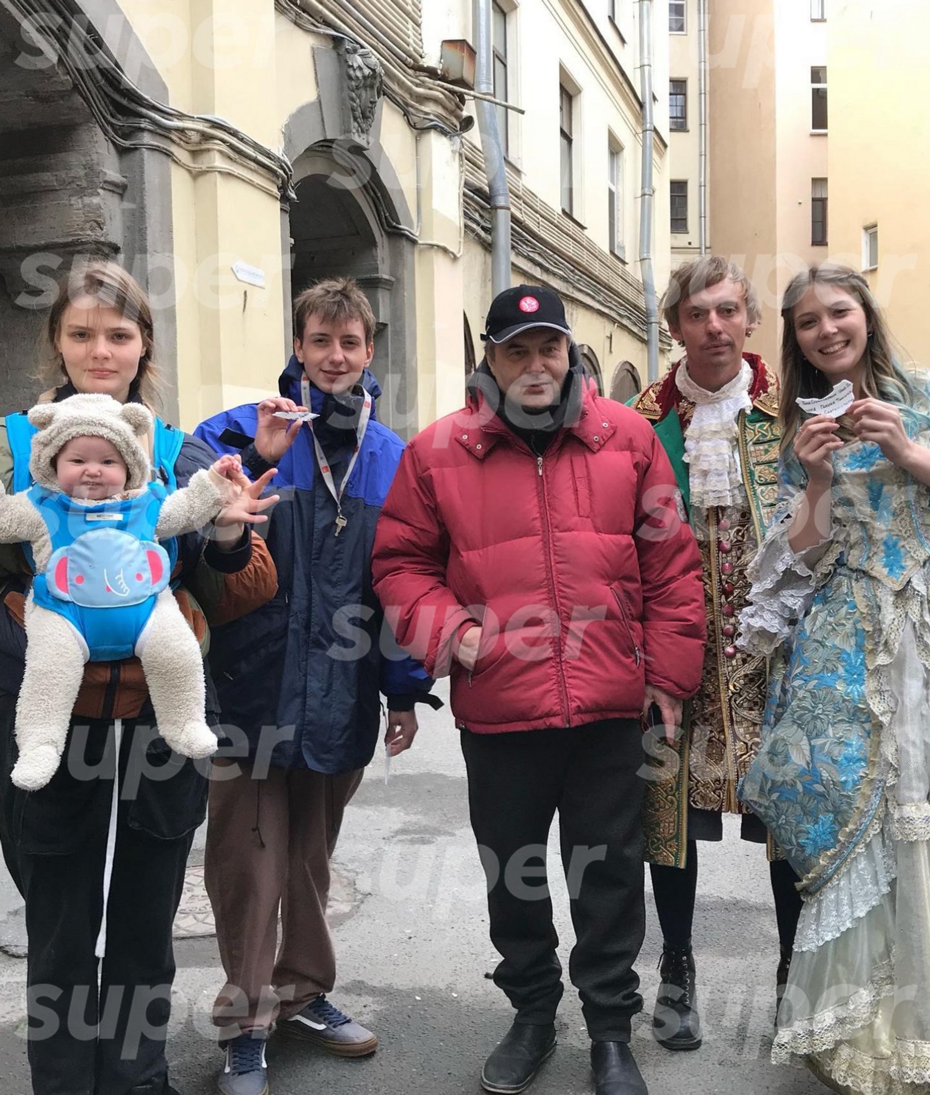 Алексей Учитель и Софья Меледина на съемках фильма «Миттельмарш». Фото: Инстаграм (запрещен в РФ)