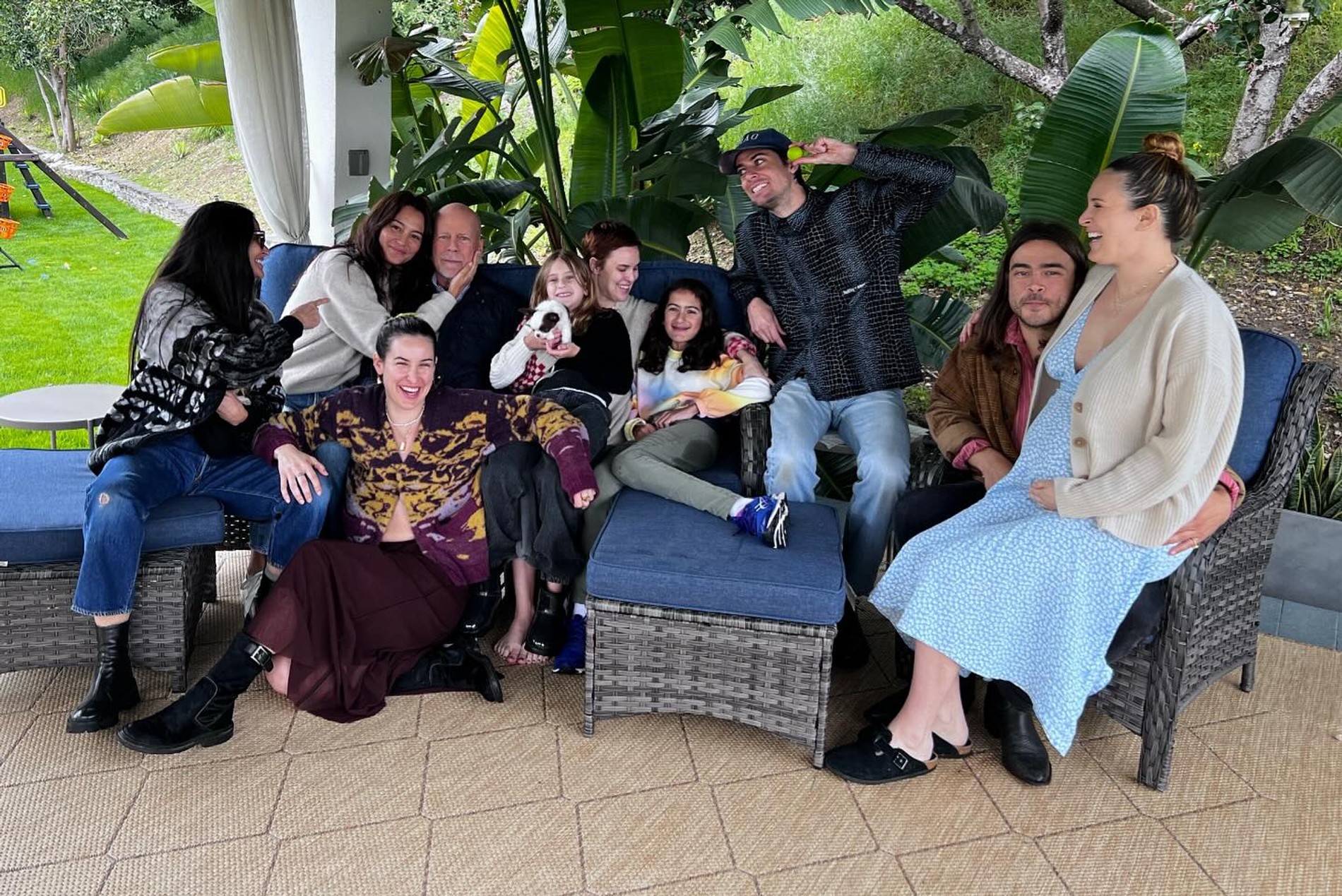 Семья Брюса Уиллиса. Фото: Инстаграм* @emmahemingwiilis