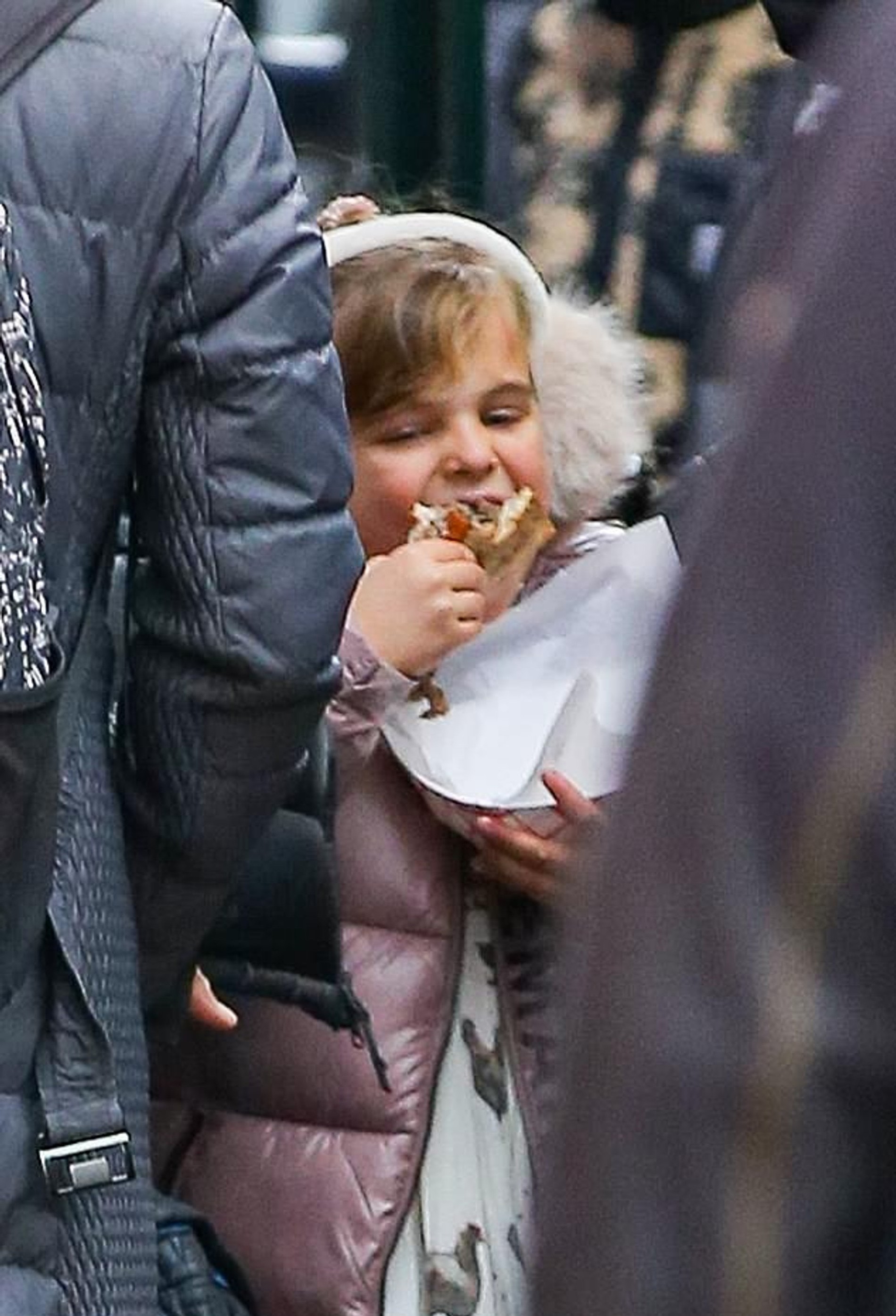 Дочка Ирины и Брэдли Лея. Фото: BACKGRID