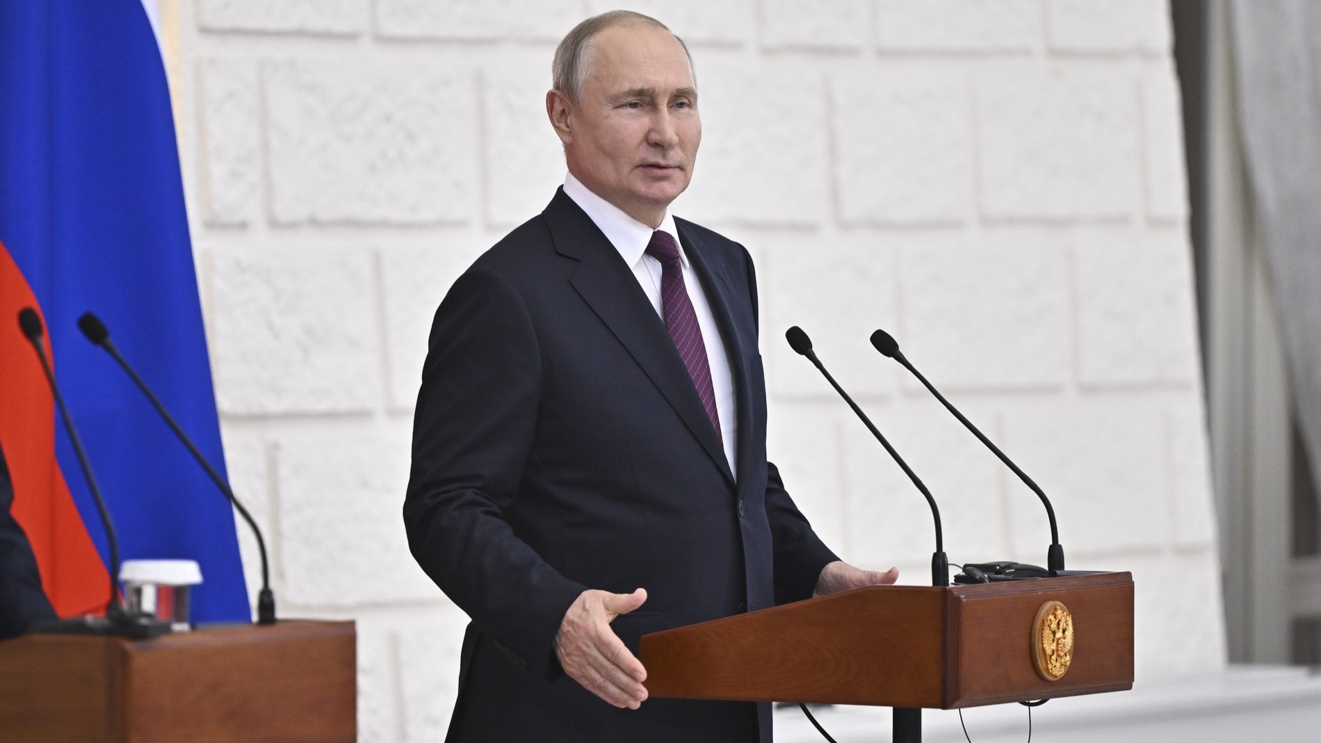 Владимир Путин в ходе прямой линии объяснил ситуацию с резким ростом ...