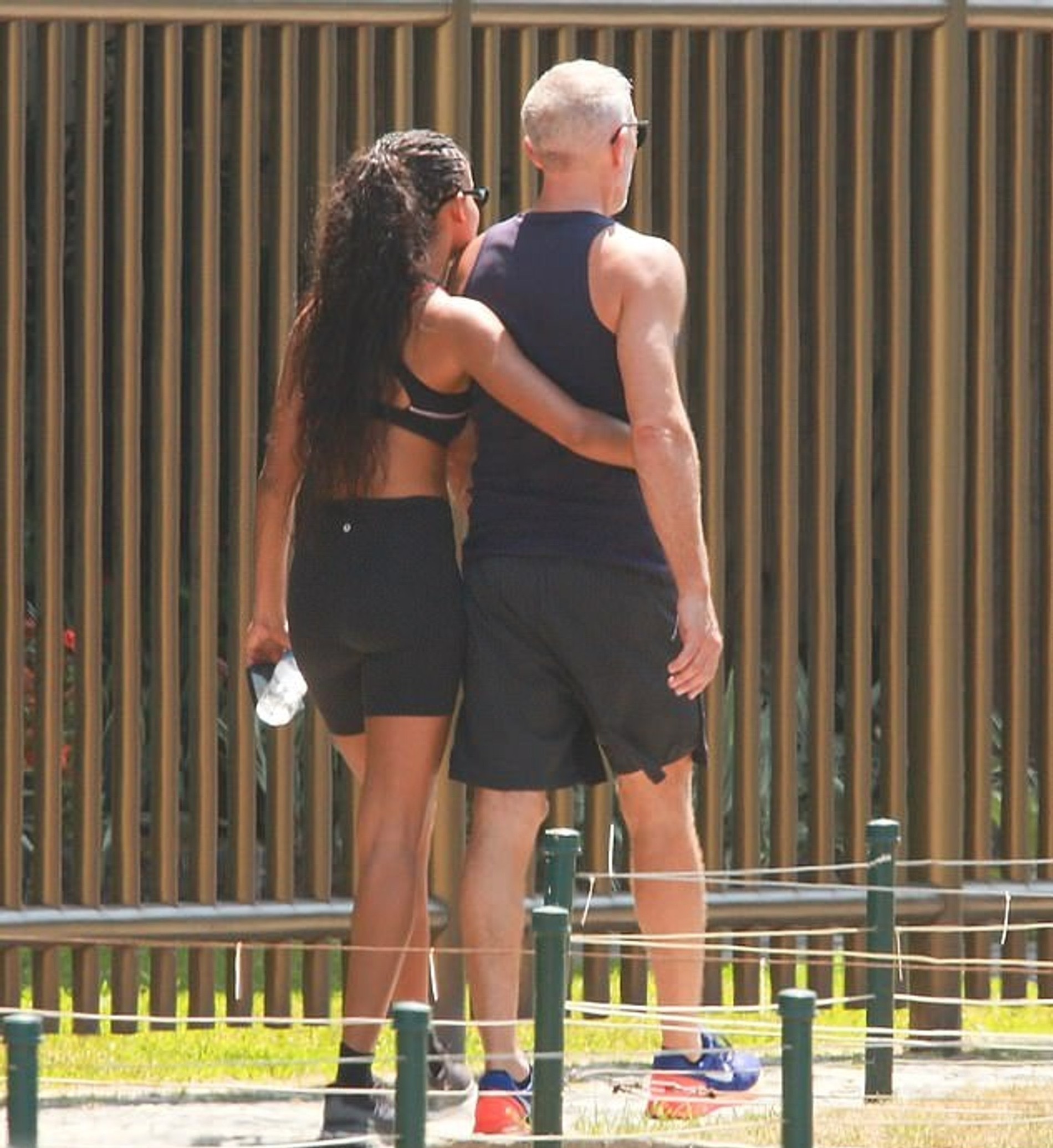 Венсан Кассель и Нара Баптиста. Фото: BackGrid