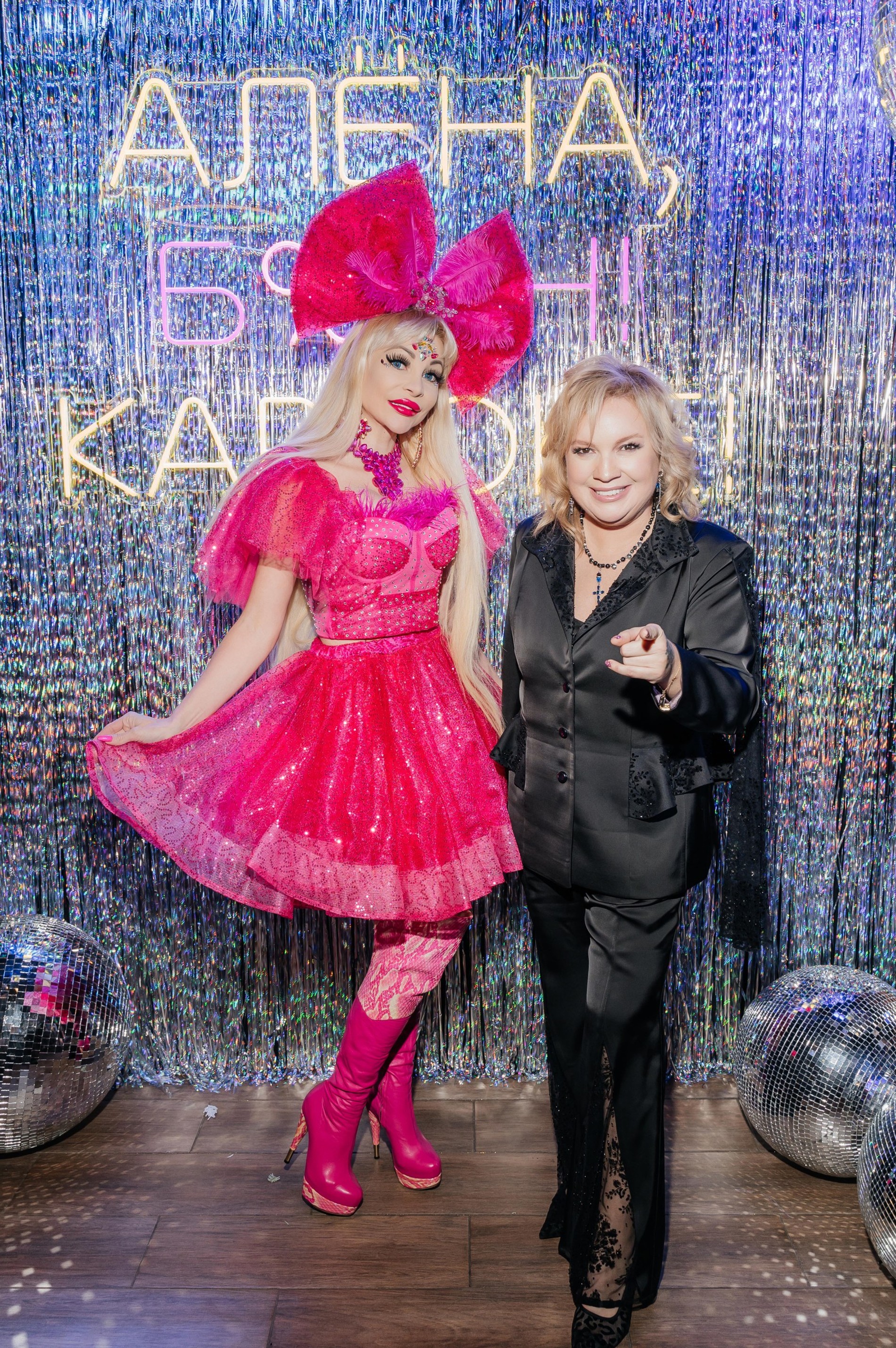 Алена Жигалова и Таня Тузова. Фото: пресс-служба