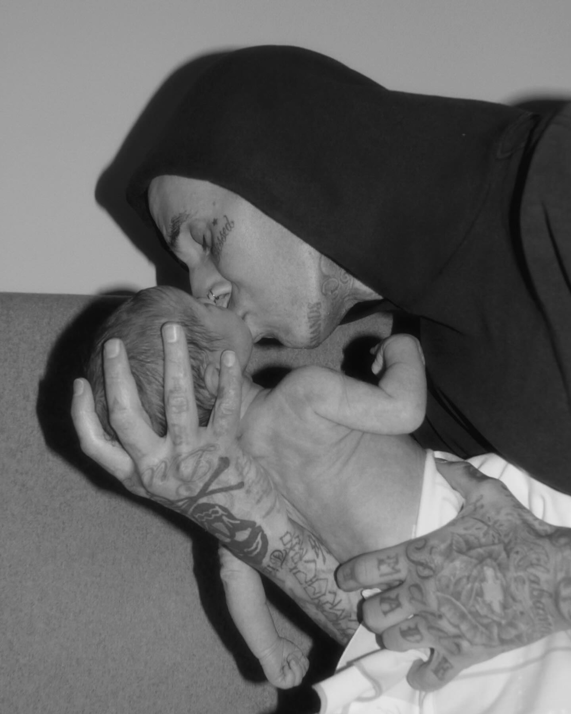 Трэвис Баркер и Рокки. Фото: Инстаграм* @kourtneykardash