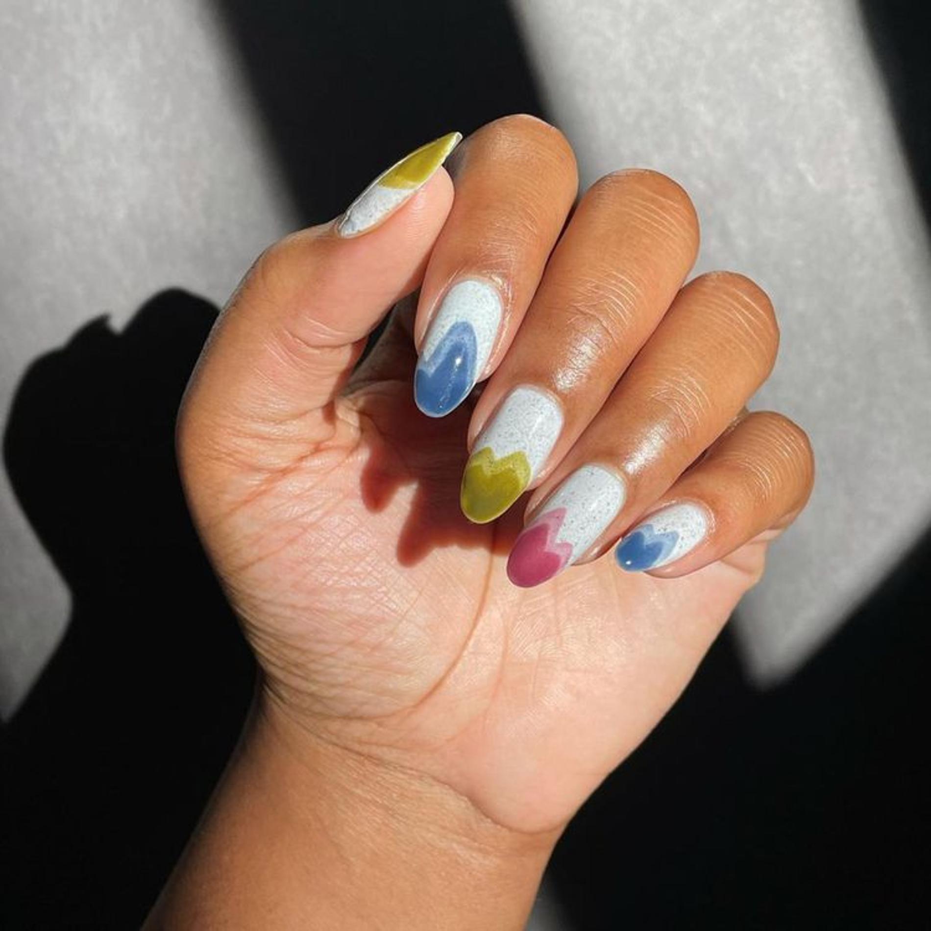 Фото: Инстаграм (запрещен в РФ) @MELANATED.MANI