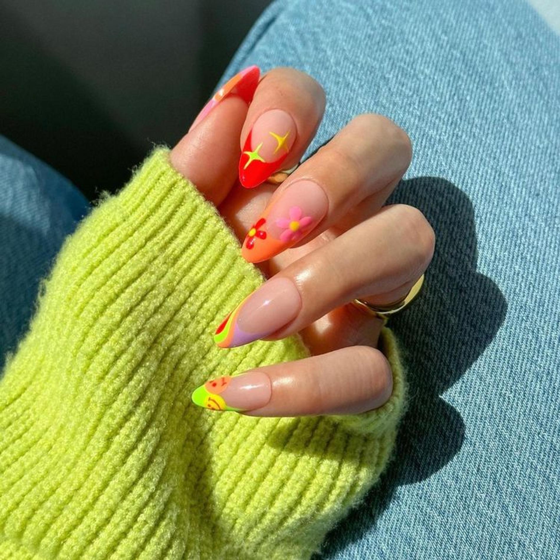 Фото: Инстаграм (запрещен в РФ) @DISSEYNAILS