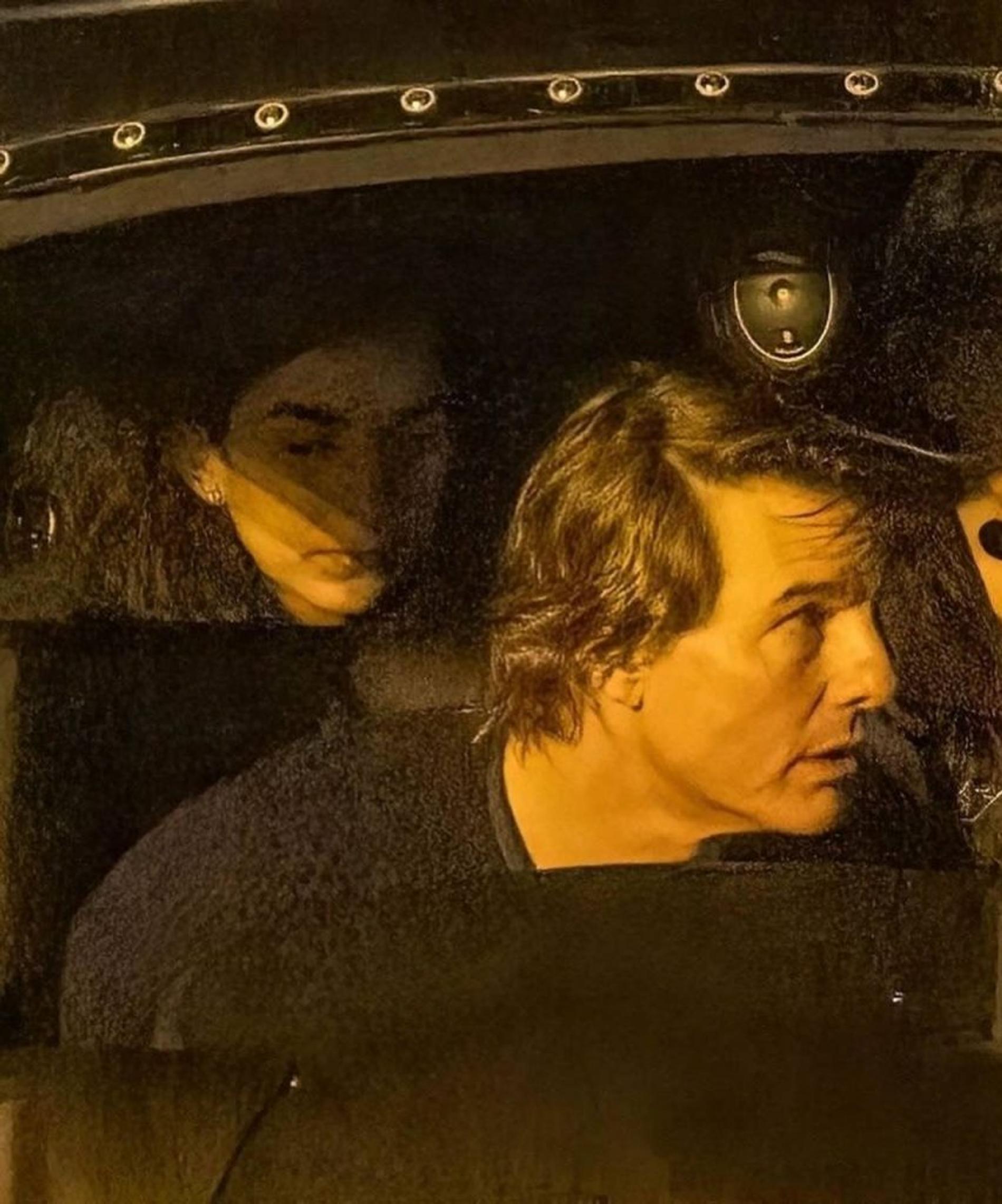 Том Круз со спутницей. Фото: Just Jared