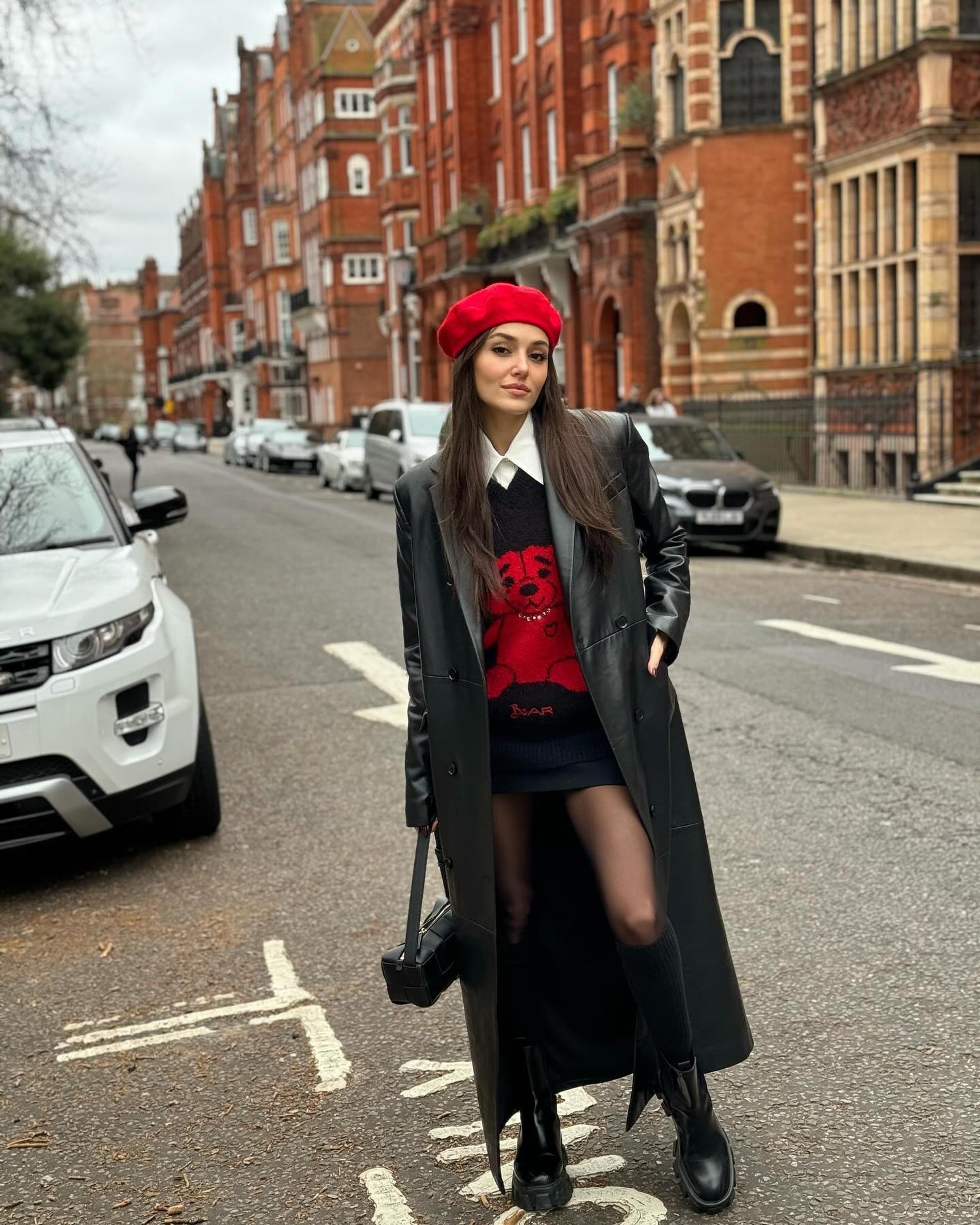 Ханде Эрчел. Фото: Инстаграм (запрещен в РФ) / @handemiyy