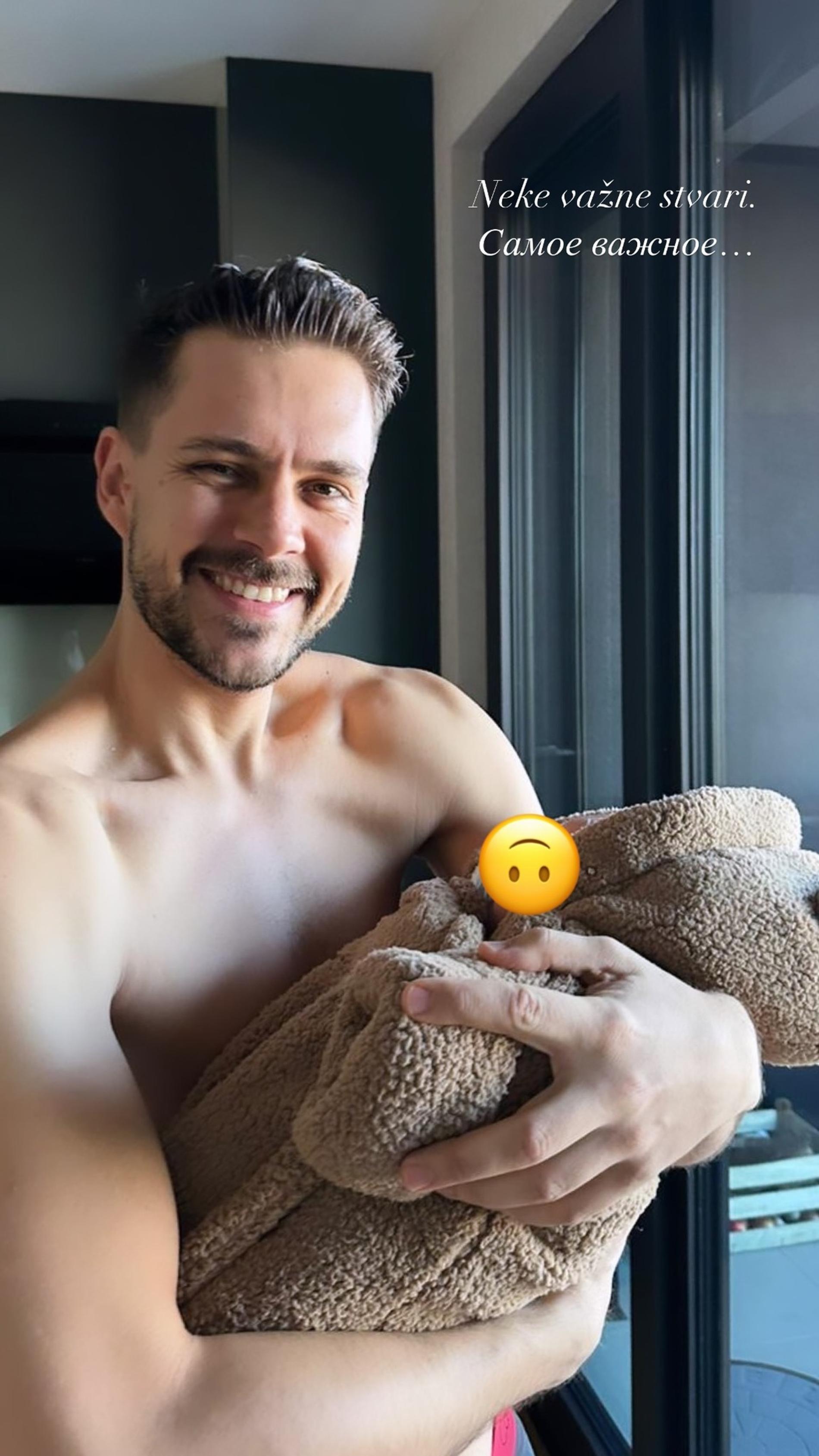 Милош Бикович с новорожденным сыном. Фото: Инстаграм* @bikovic