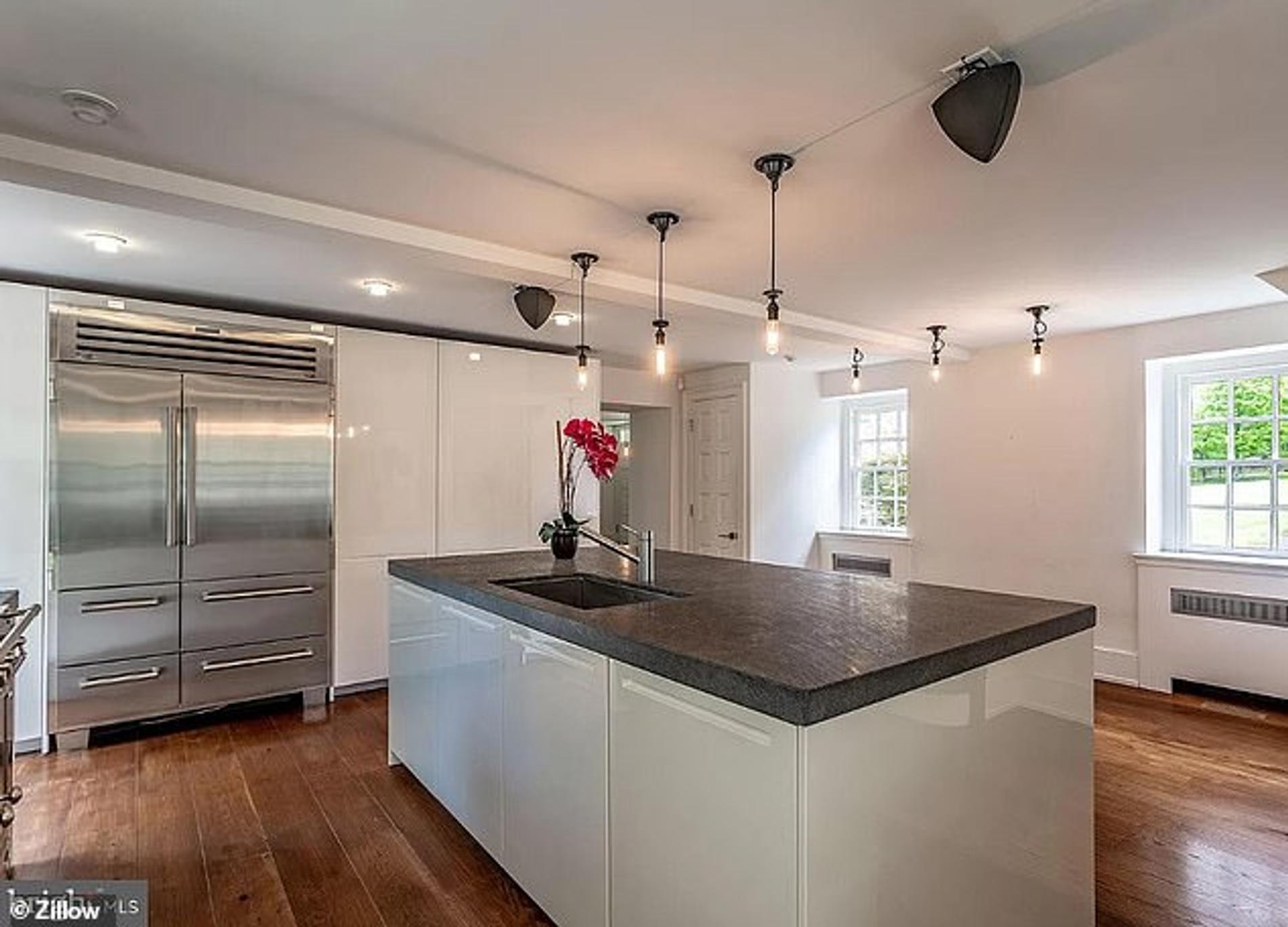 Дом Брэдли Купера вблизи поместья Иоланды Хадид. Фото: Daily Mail