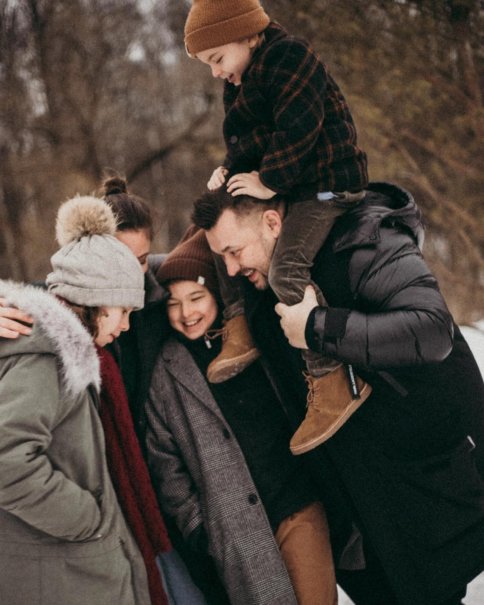 Сергей Жуков с женой и детьми. Фото: Инстаграм (запрещен в РФ) Сергея Жукова