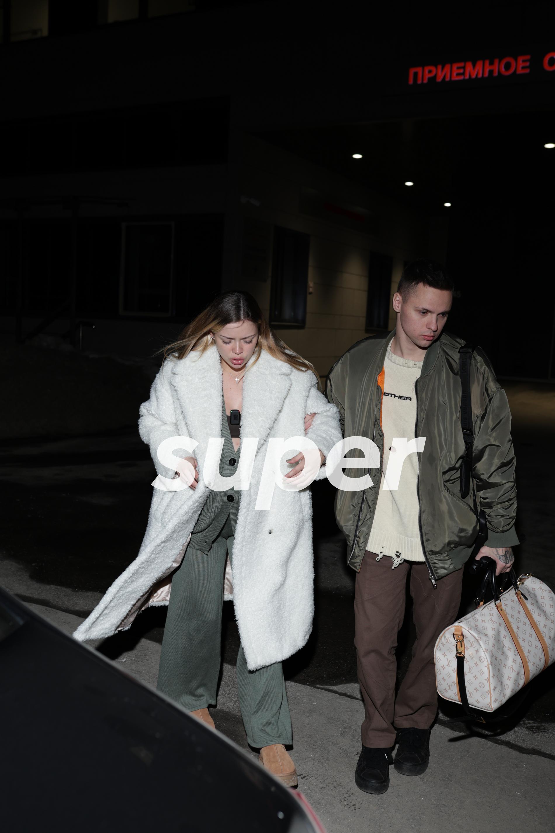 Аня Ищук с сыном. Фото: Super