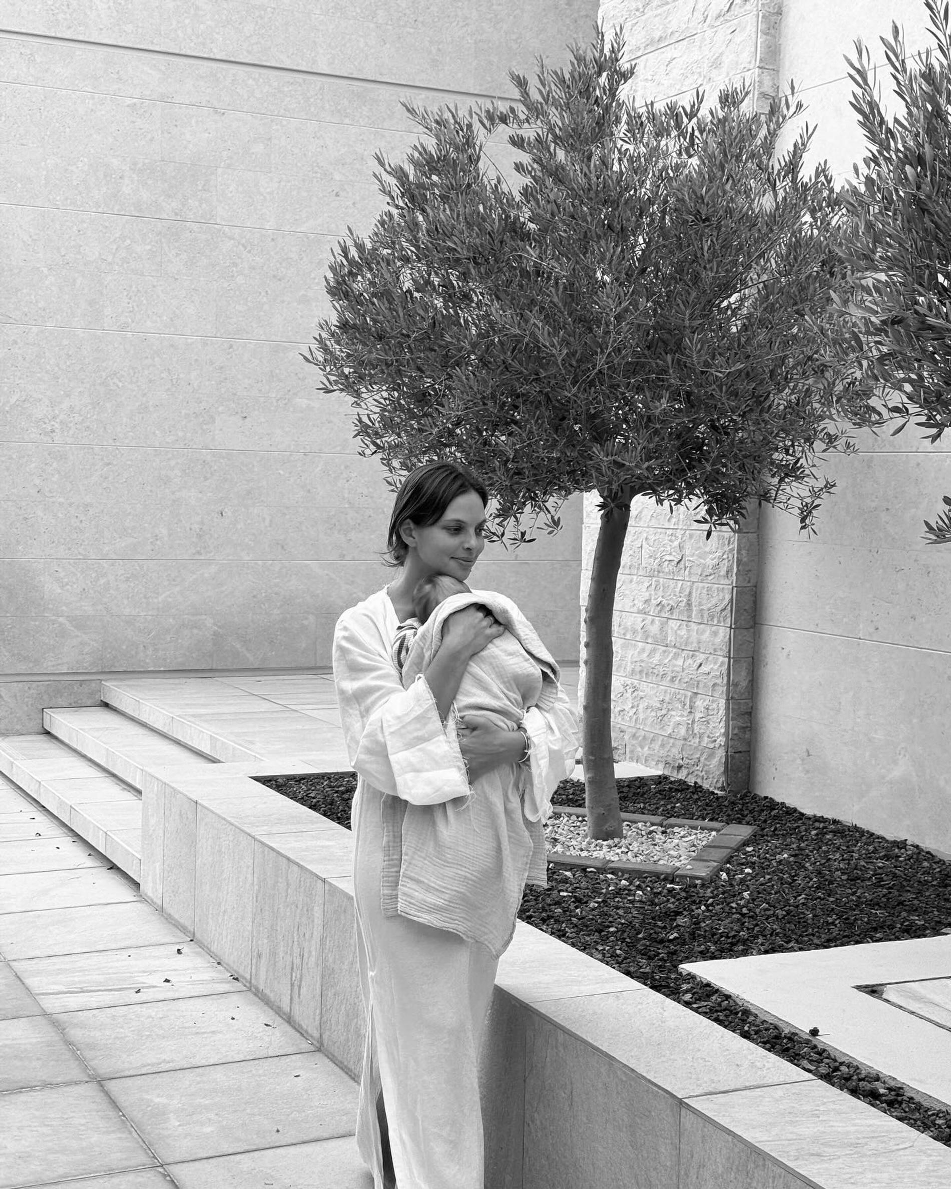 Регина Бурд с сыном Эваном. Фото: Инстаграм* @burdregina