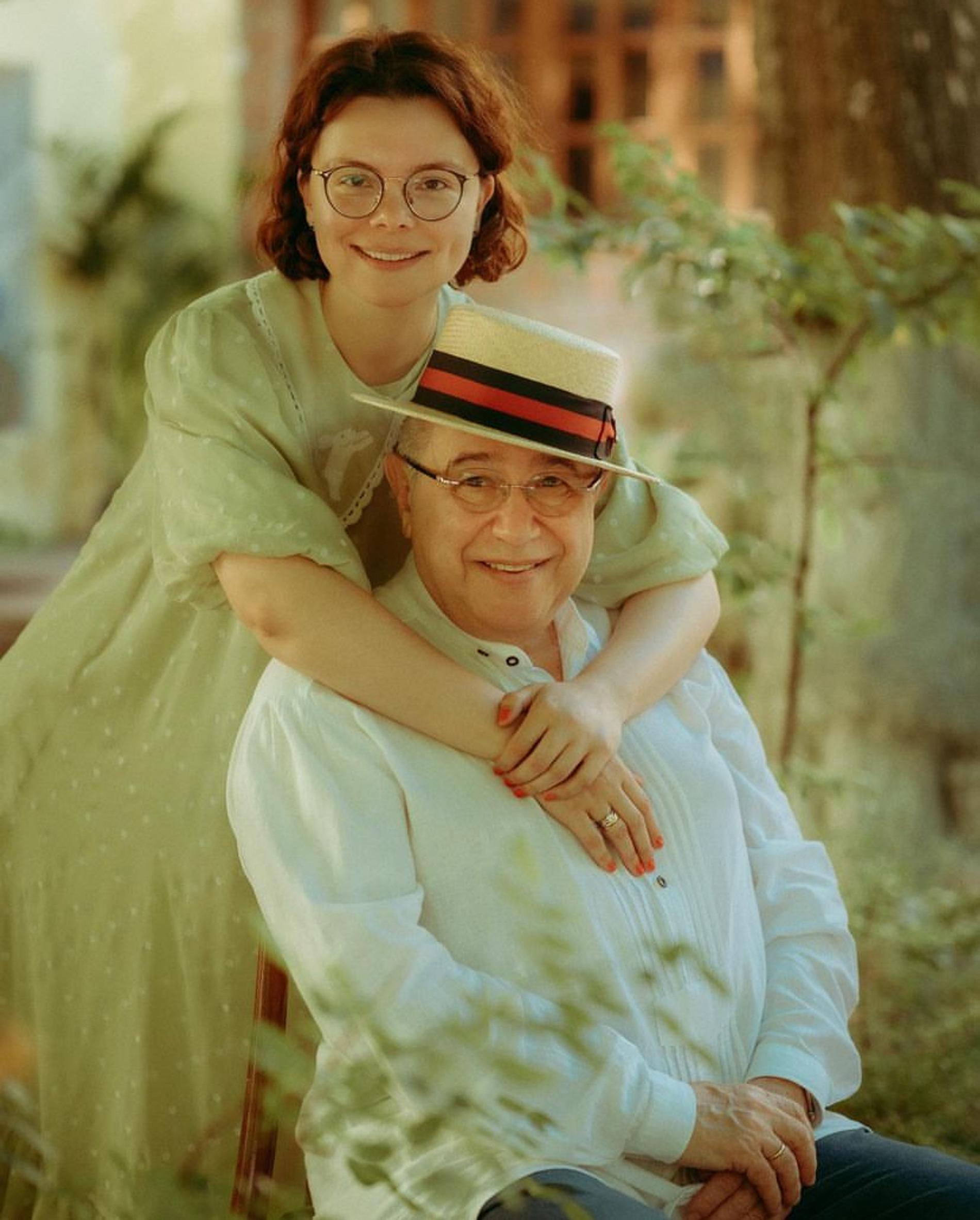 Фото: Инстаграм* / @bruhunova