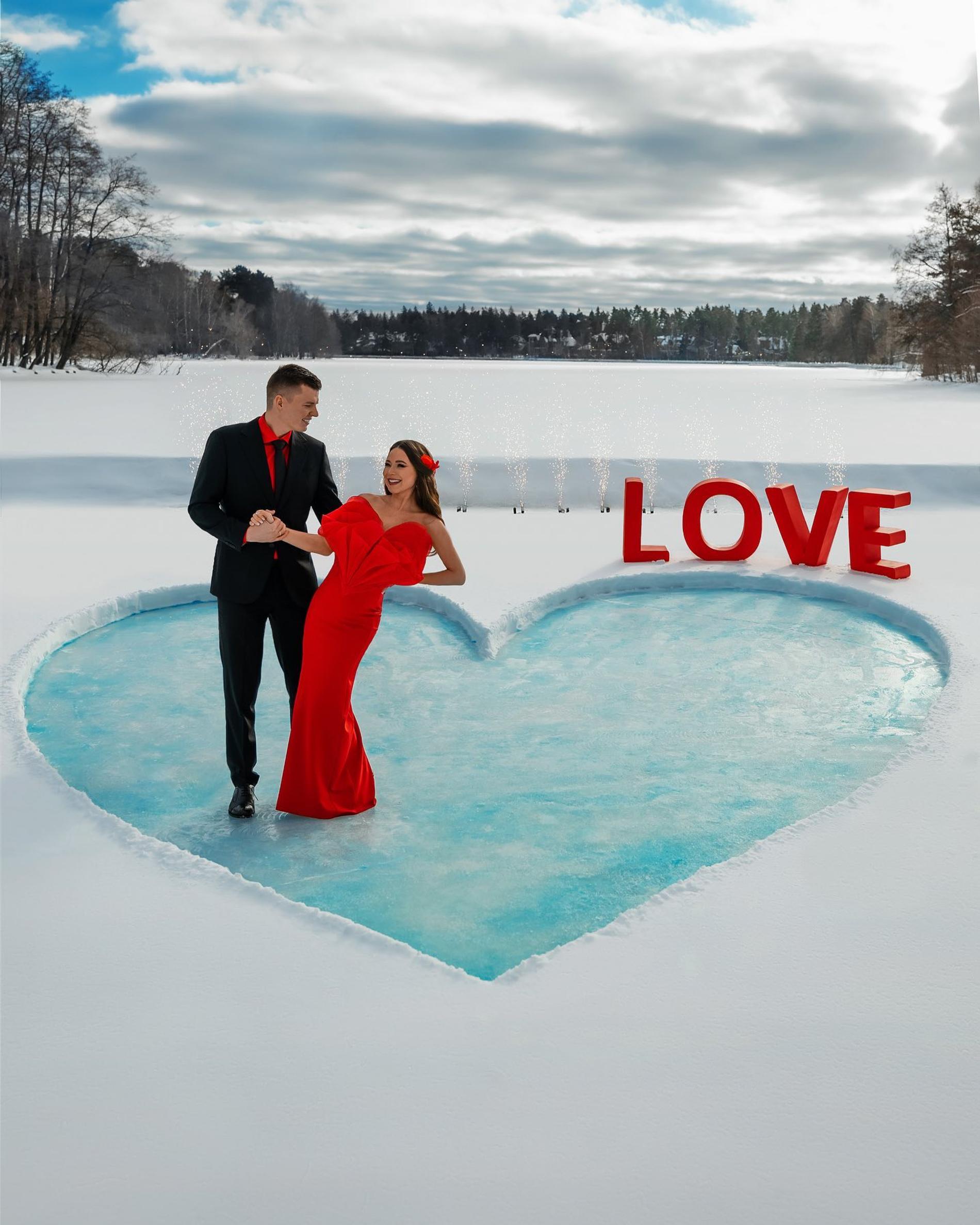 Валерия и Артем Чекалины. Фото: Инстаграм (запрещен в РФ) @ler_chek