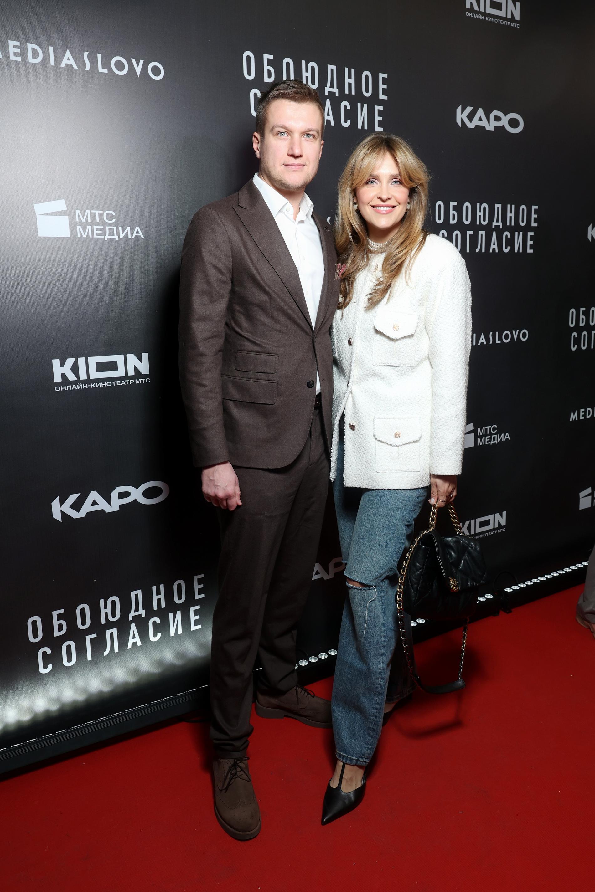 Анатолий Руденко с супругой. Фото: пресс-служба KION