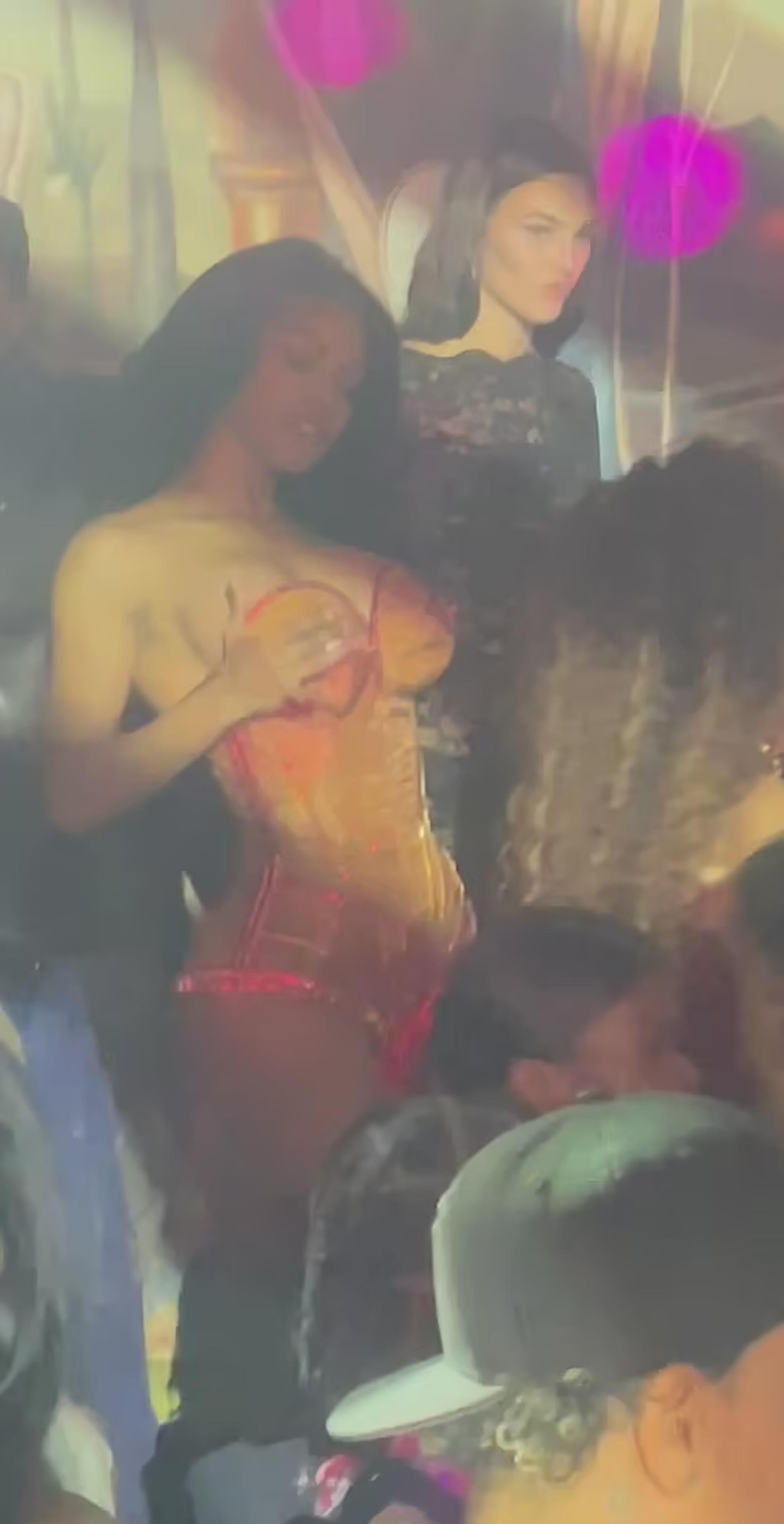 Тейяна Тейлор и Виттория Чертти. Фото: Daily Mail