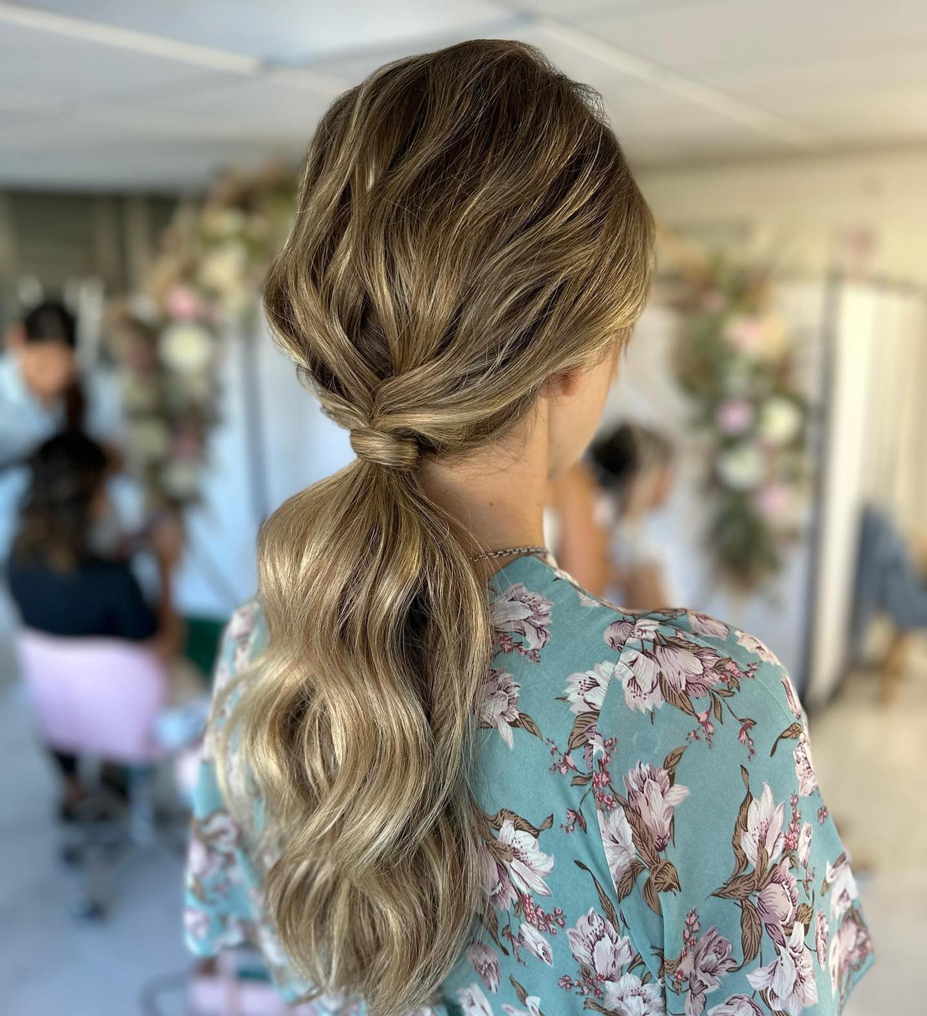 Низкий хвост — самая легкая укладка на каждый день. Фото: Инстаграм* @lilianaaires