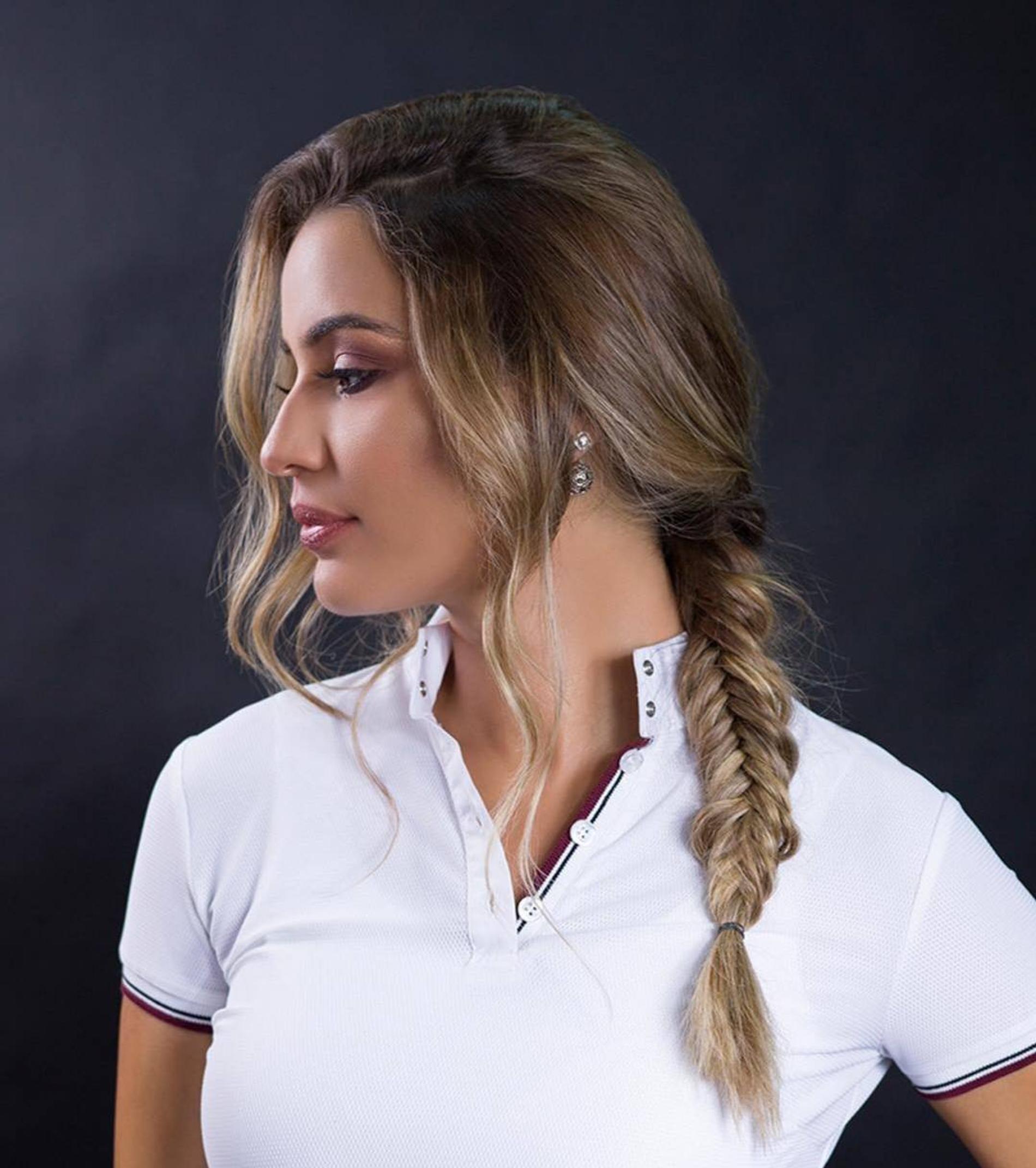 Для большего объема «рыбьего хвоста» на средних волосах рекомендуется предварительно сделать укладку брашингом. Фото: Инстаграм* @theparlorkw