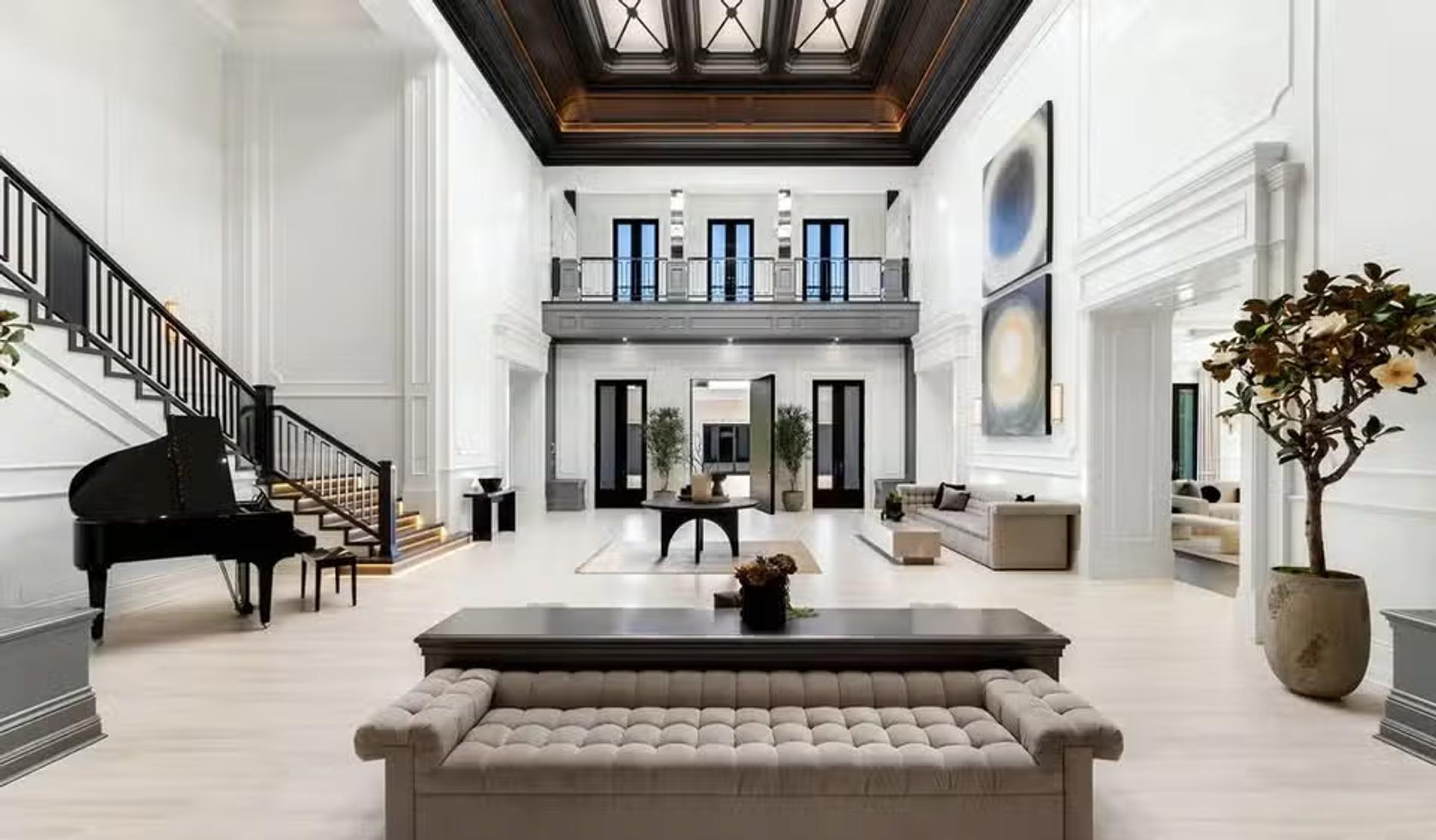 Выставленный на продажу особняк Дженнифер и Бена. Фото: Press shot