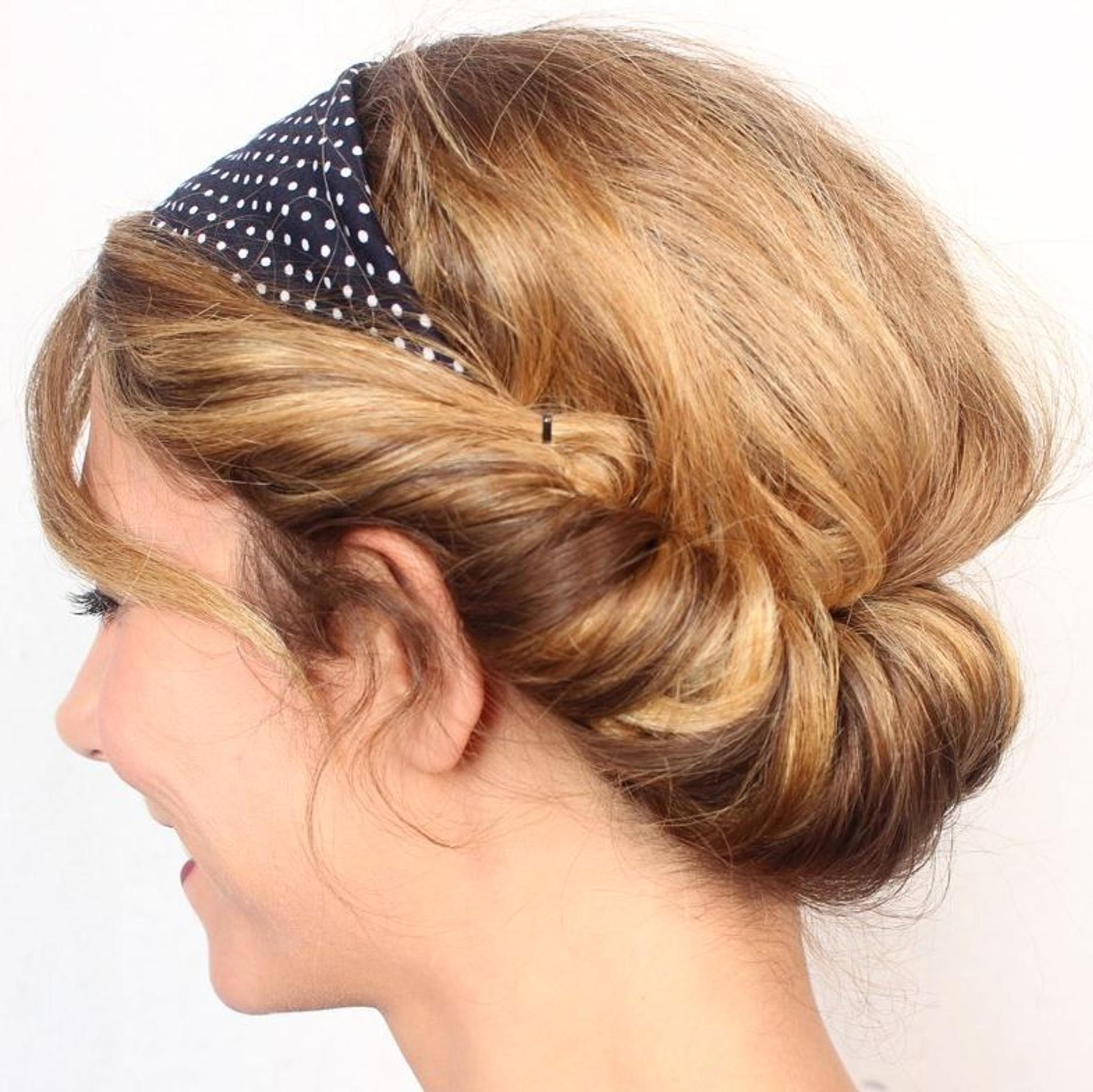 Ошибочно считается, что «Гибсон» нельзя заплести на волосах средней длины. Фото: Инстаграм* @hairbywhyt